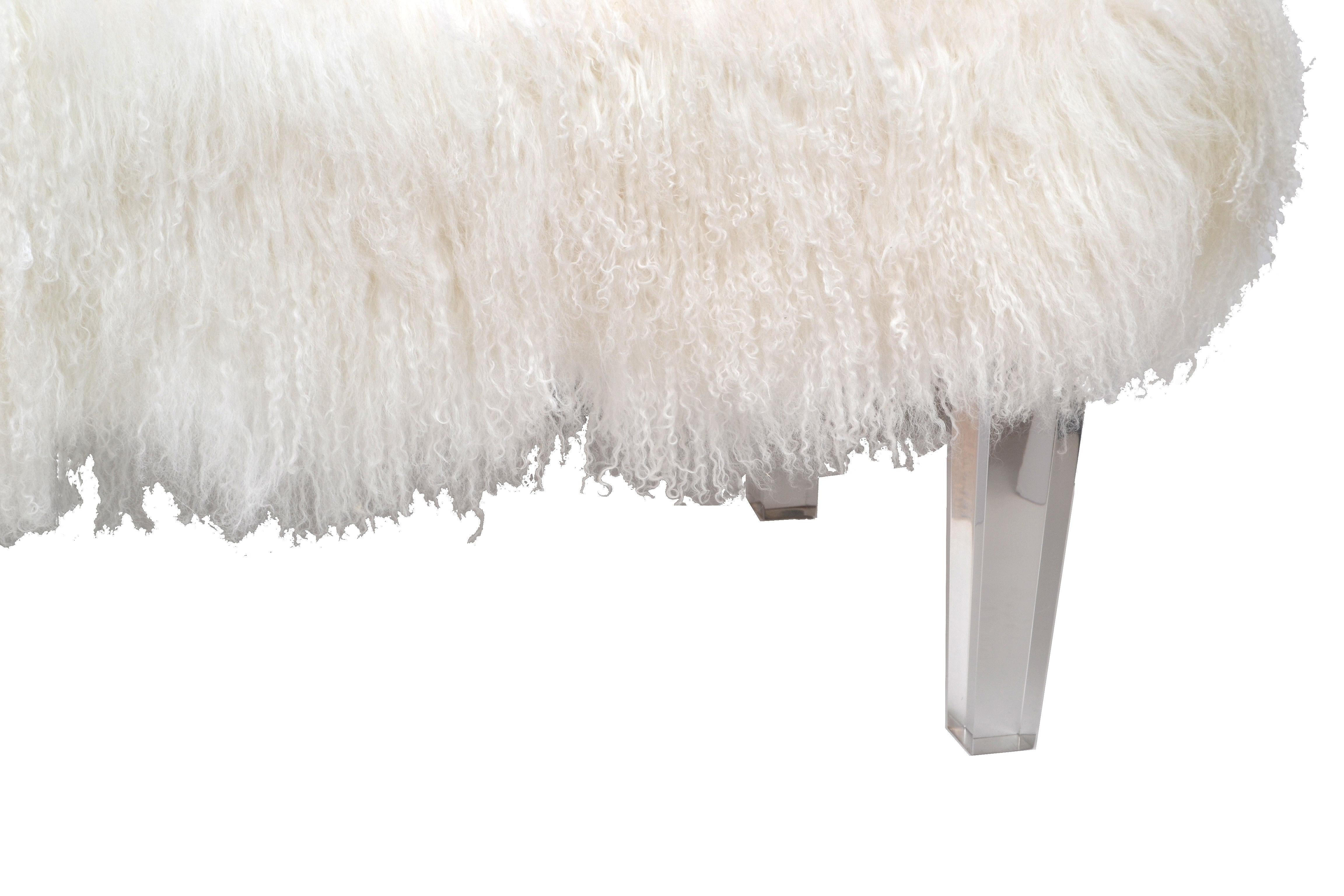 Tibetan Sheepskin Bench Lucite Tapered Legs Mid-Century Modern In New Condition For Sale In Miami, FL