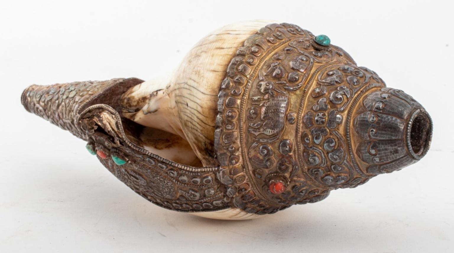 Tibetan Silver Covered Conch Shell Horn, 19th Century In Good Condition In Astoria, NY