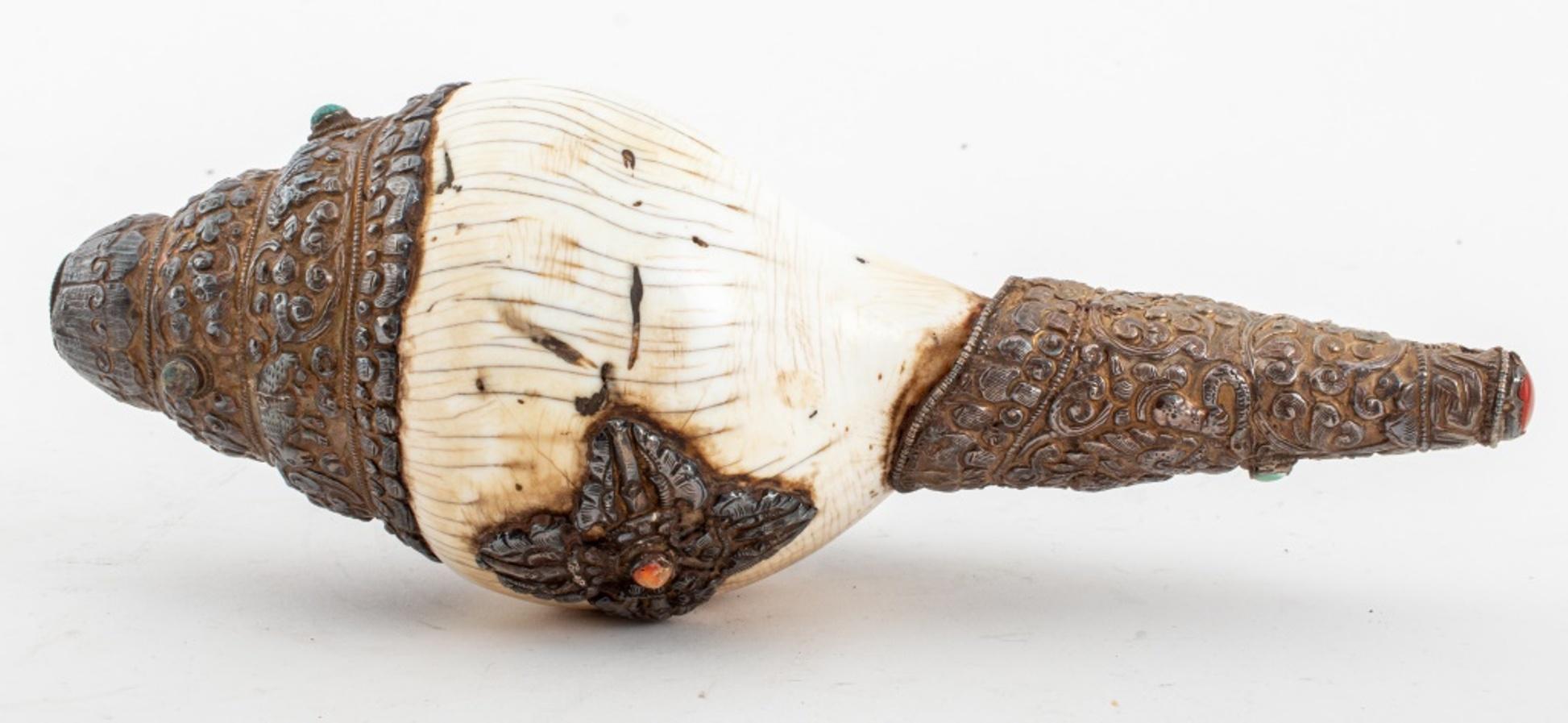 Tibetan Silver Covered Conch Shell Horn, 19th Century 1