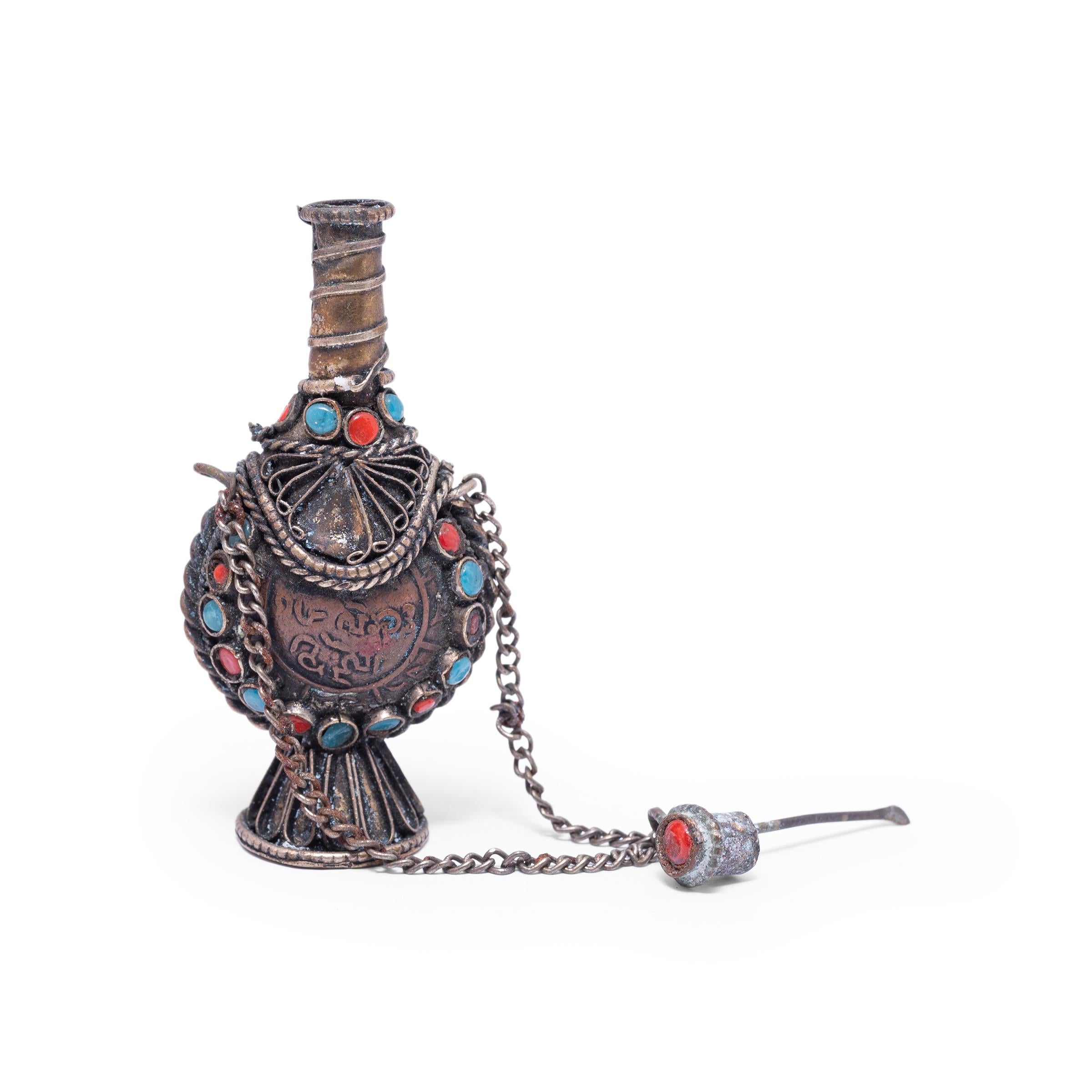 Tibetan Silver Snuff Bottle, circa 1900 In Good Condition For Sale In Chicago, IL