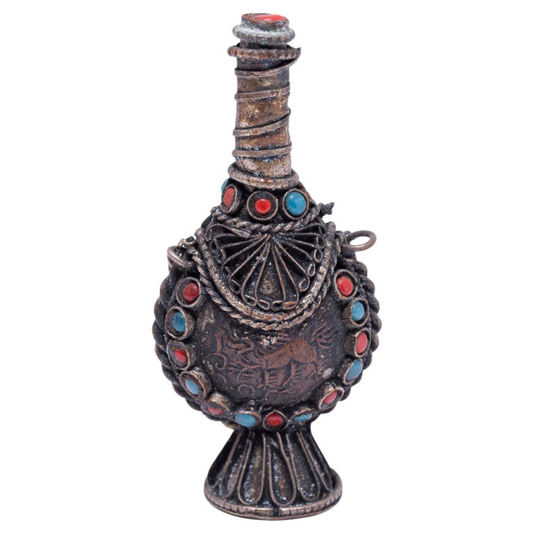 Tibetan Silver Snuff Bottle, c. 1900 For Sale at 1stDibs