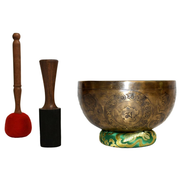 Tibetan Singing Bowl Longevity Lotus 8.25" D Tone For Sale at 1stDibs