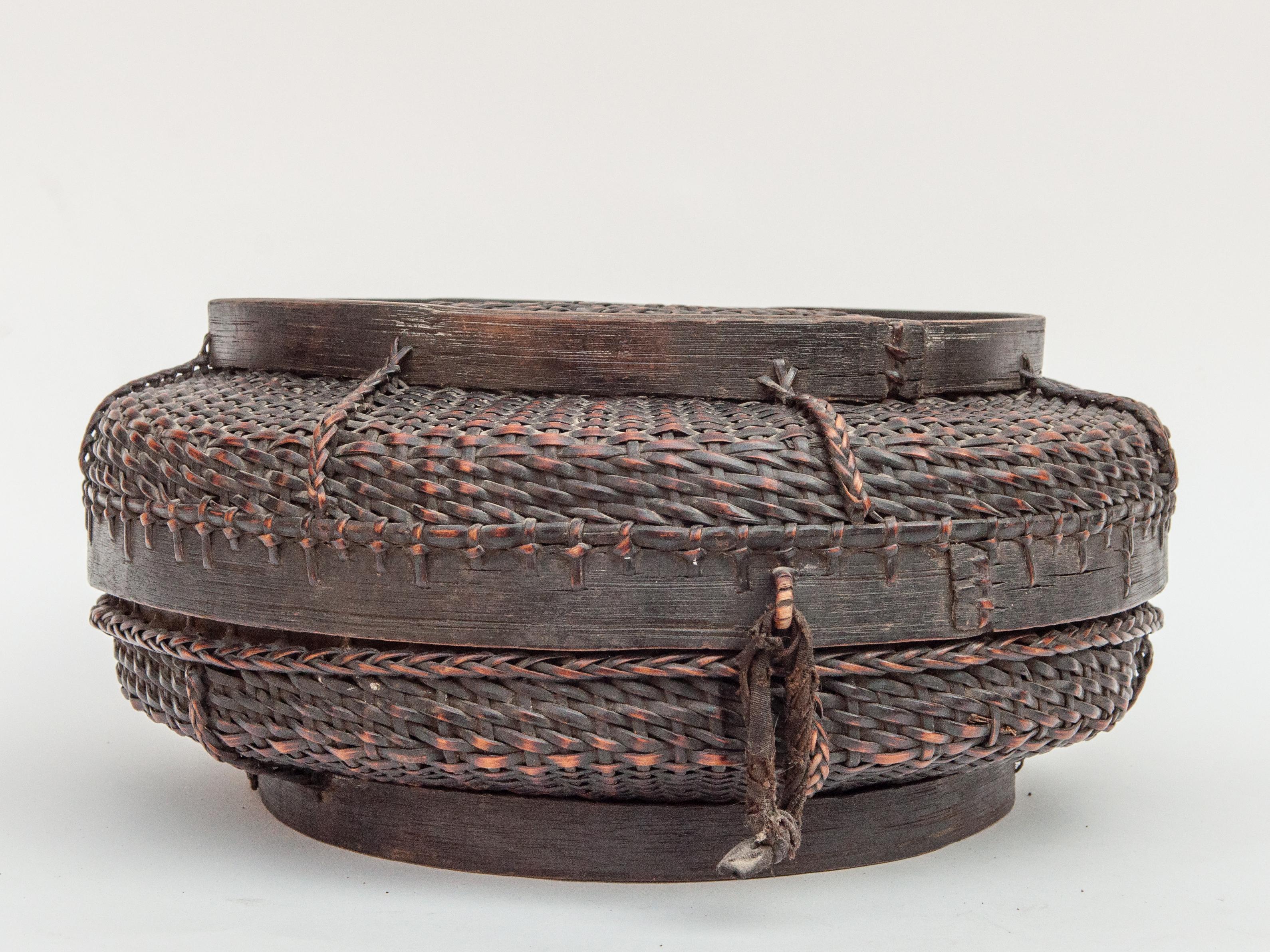 Bamboo Tibetan Style Tribal Food Basket with Lid from Tibet or Bhutan, Mid-20th Century