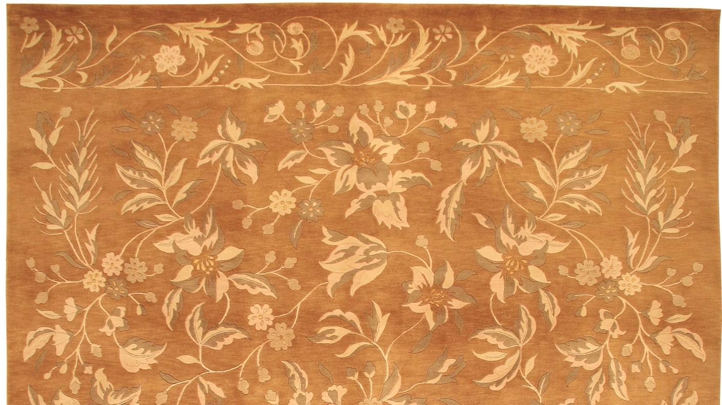 Super Fine Collection - Tapis tibétain 9' x 12'
MATERIAL : 85% laine - 15% soie

Voici Via Como, le summum des tapis noués à la main haut de gamme. Réputés pour leur qualité artistique inégalée et leur exclusivité, les tapis Via Como sont