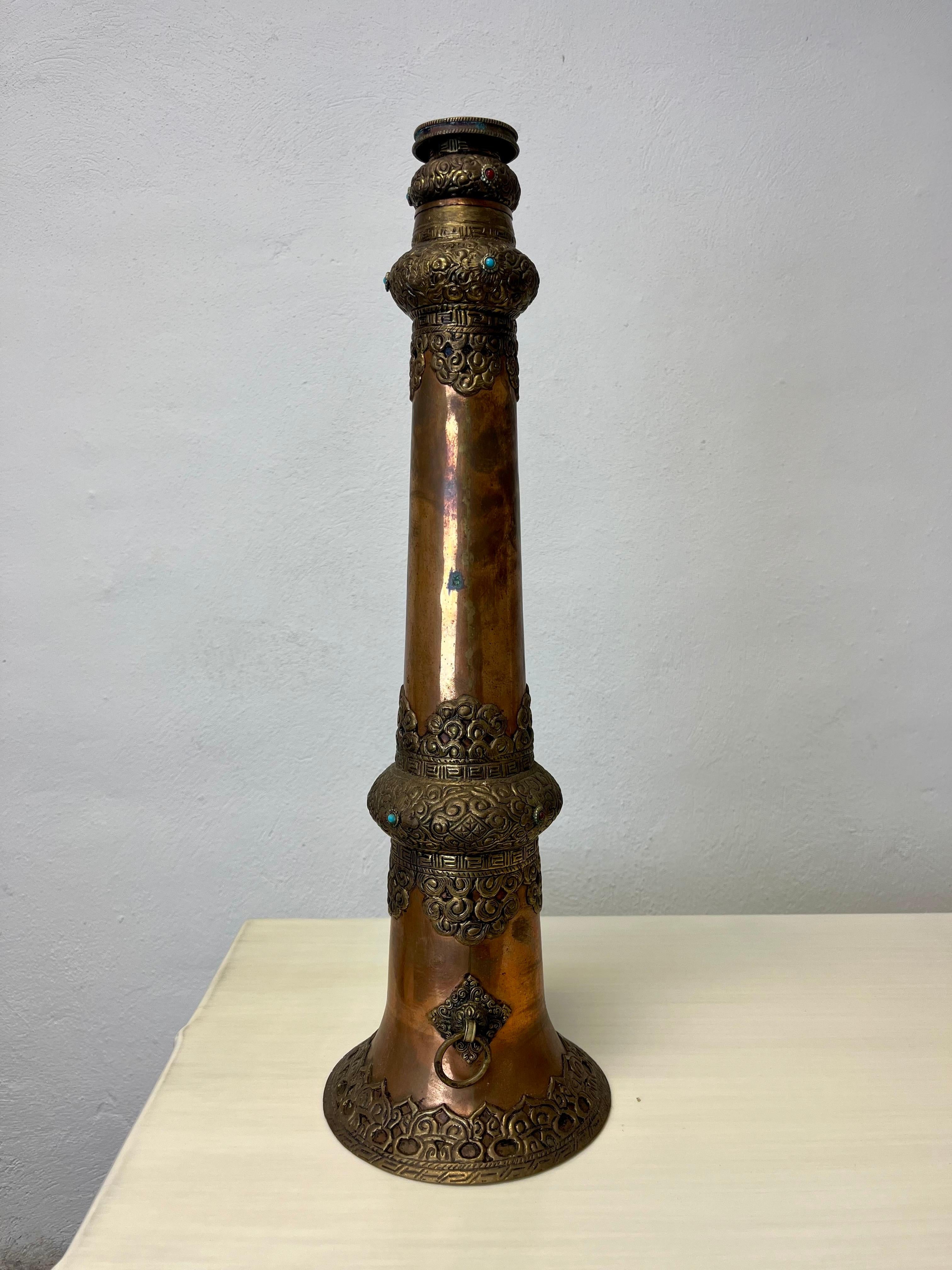 Tibétain Longue corne tibétaine télescopique Laiton Cuivre Pierres précieuses en vente