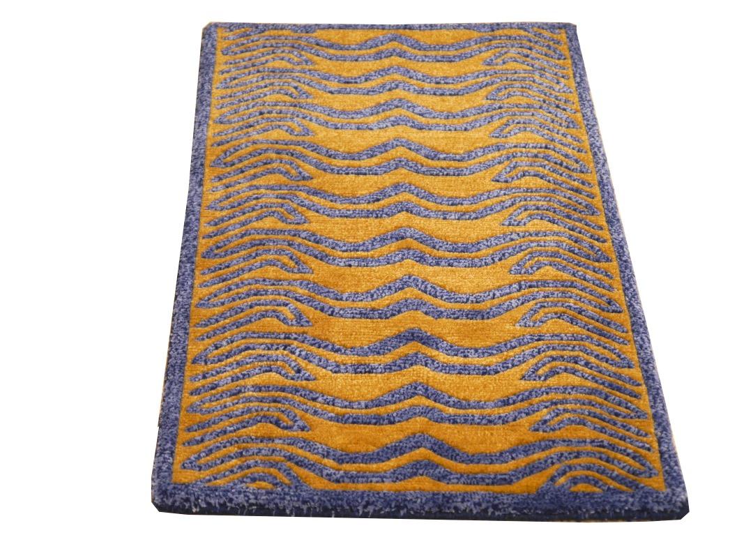 Tibetan Tiger Mini Rug Hand Knotted Wool Silk Gold Blue by Djoharian Collection In New Condition For Sale In Lohr, Bavaria, DE