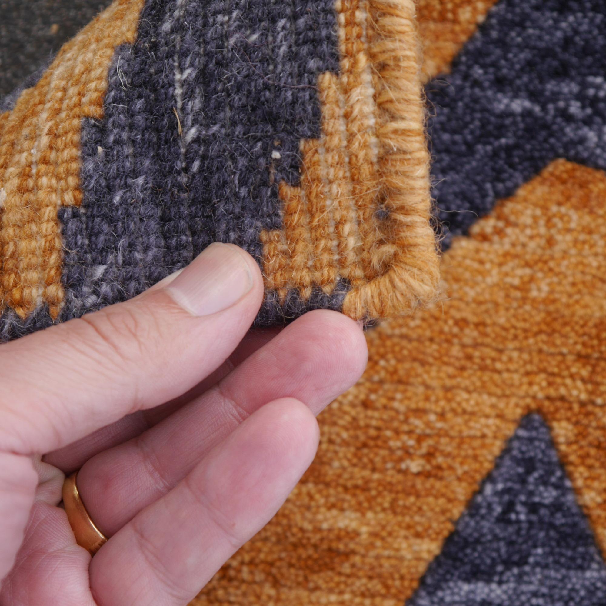 XXIe siècle et contemporain Tibetan Tiger Rug Hand Knotsted In Wool Rust Graphite by Djoharian Collection en vente