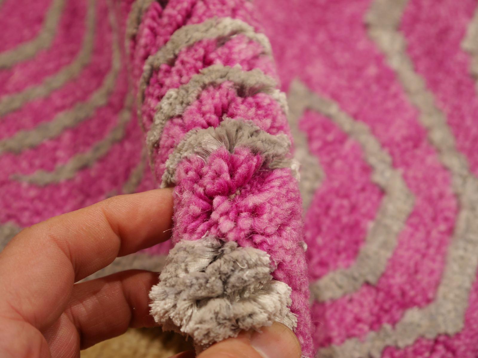Tibetischer Tigerteppich aus Wolle und Seide, handgeknüpft in Rosa und Silber von Djoharian Collection im Angebot 1