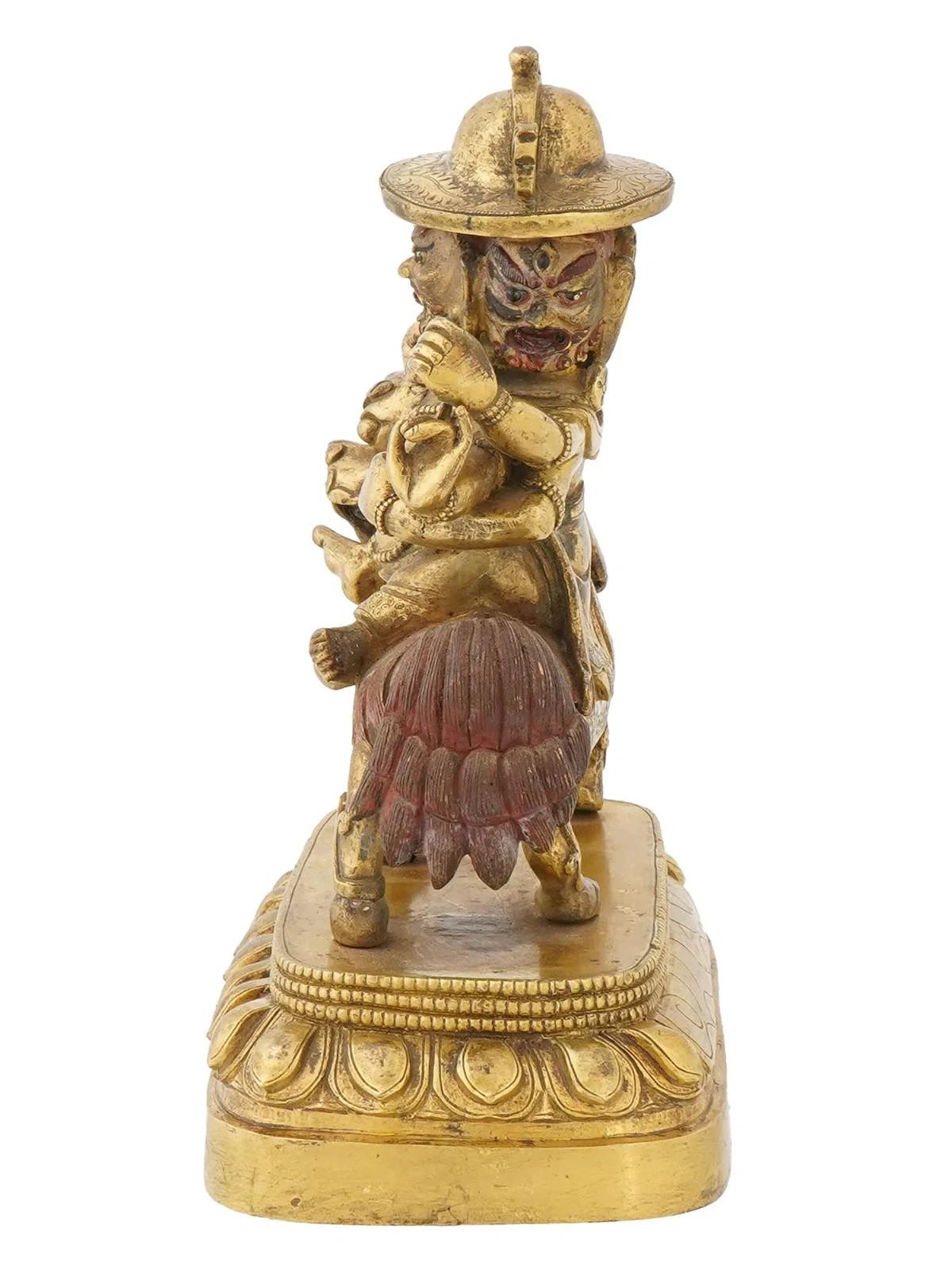 19th Century Tibeto-Chinese gilt bronze Vaishravana deity figurine For Sale