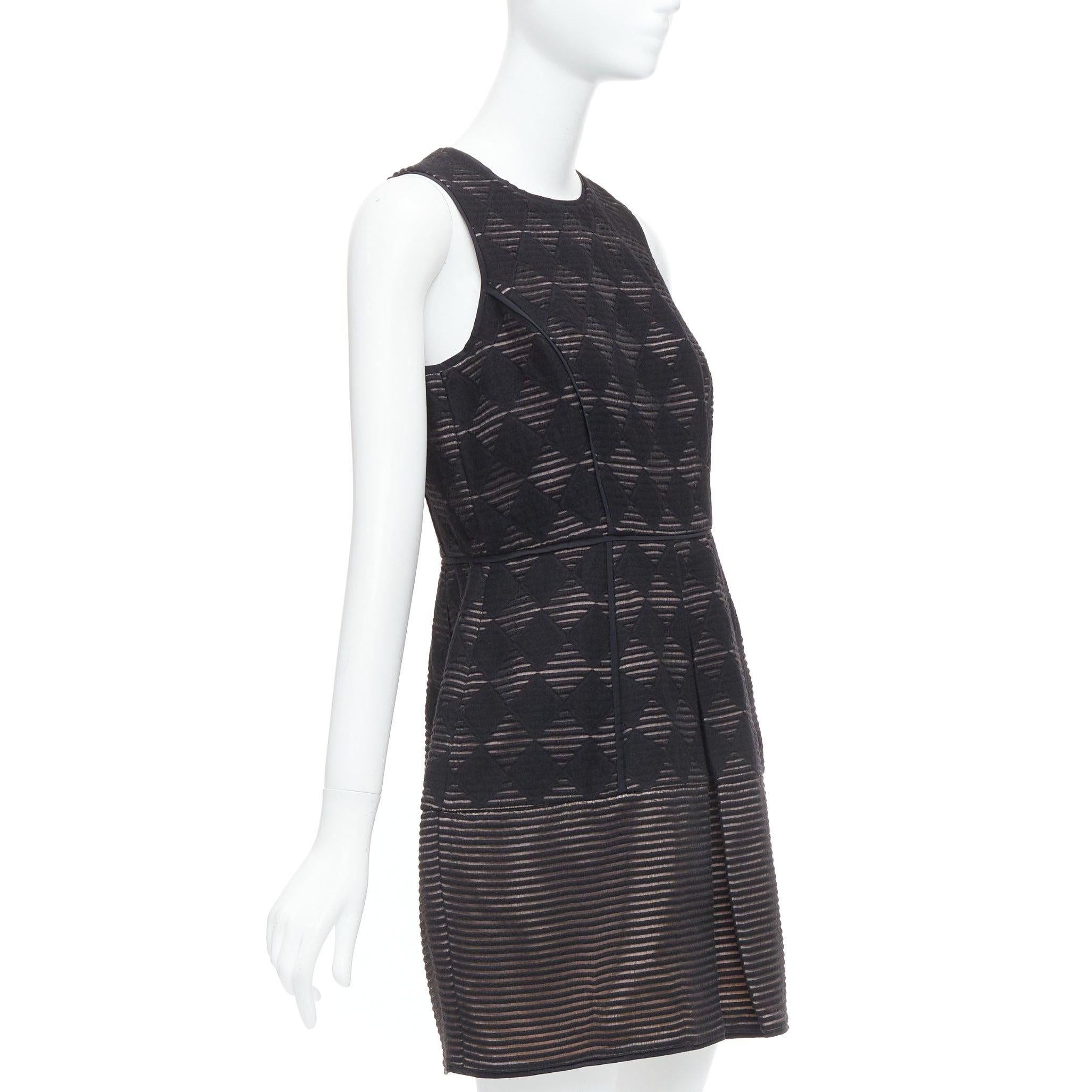 TIBI Schwarzes diamant kariertes, besticktes, ausgestelltes, ausgestelltes Kleid mit Streifen US4 S im Zustand „Hervorragend“ im Angebot in Hong Kong, NT
