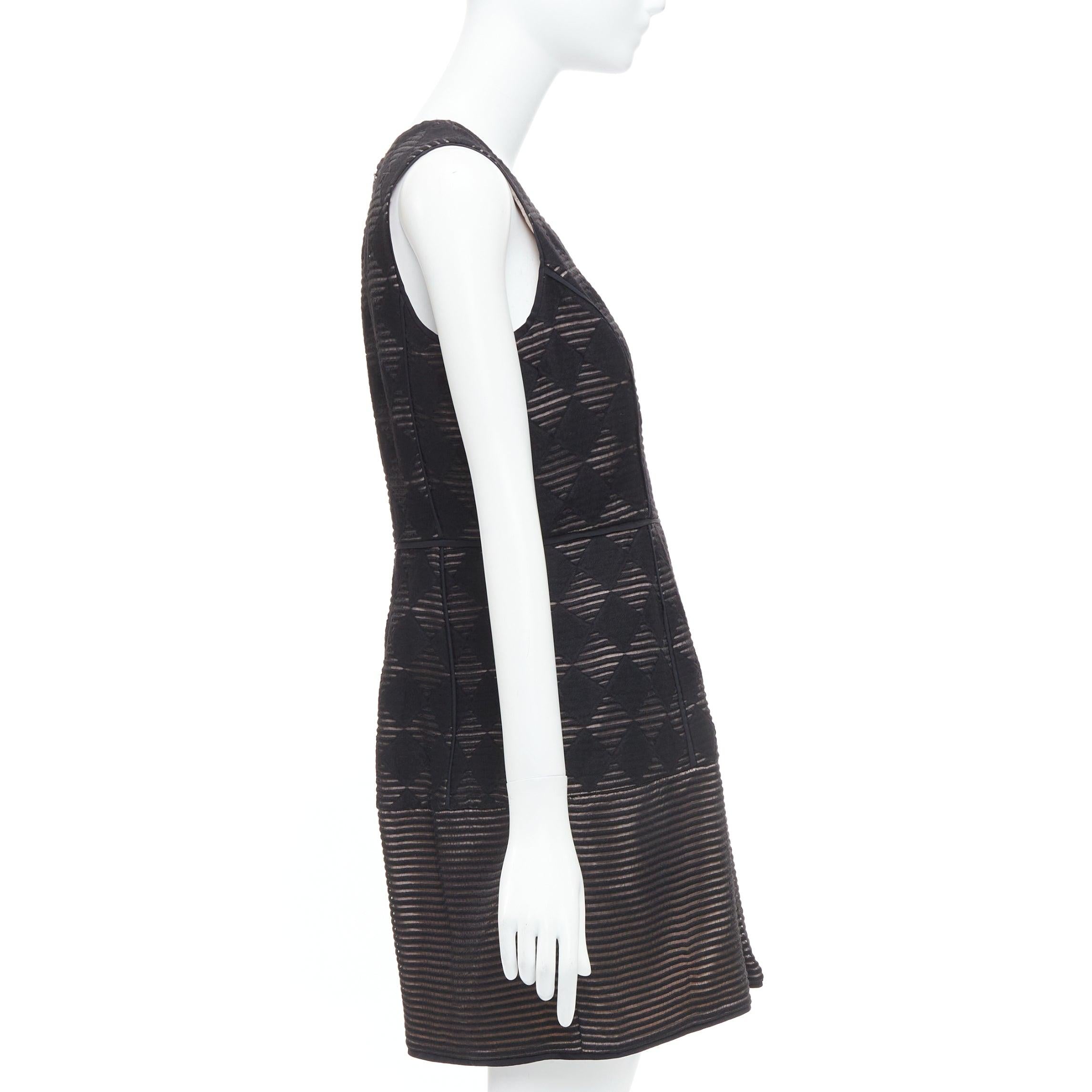 TIBI Schwarzes diamant kariertes, besticktes, ausgestelltes, ausgestelltes Kleid mit Streifen US4 S Damen im Angebot