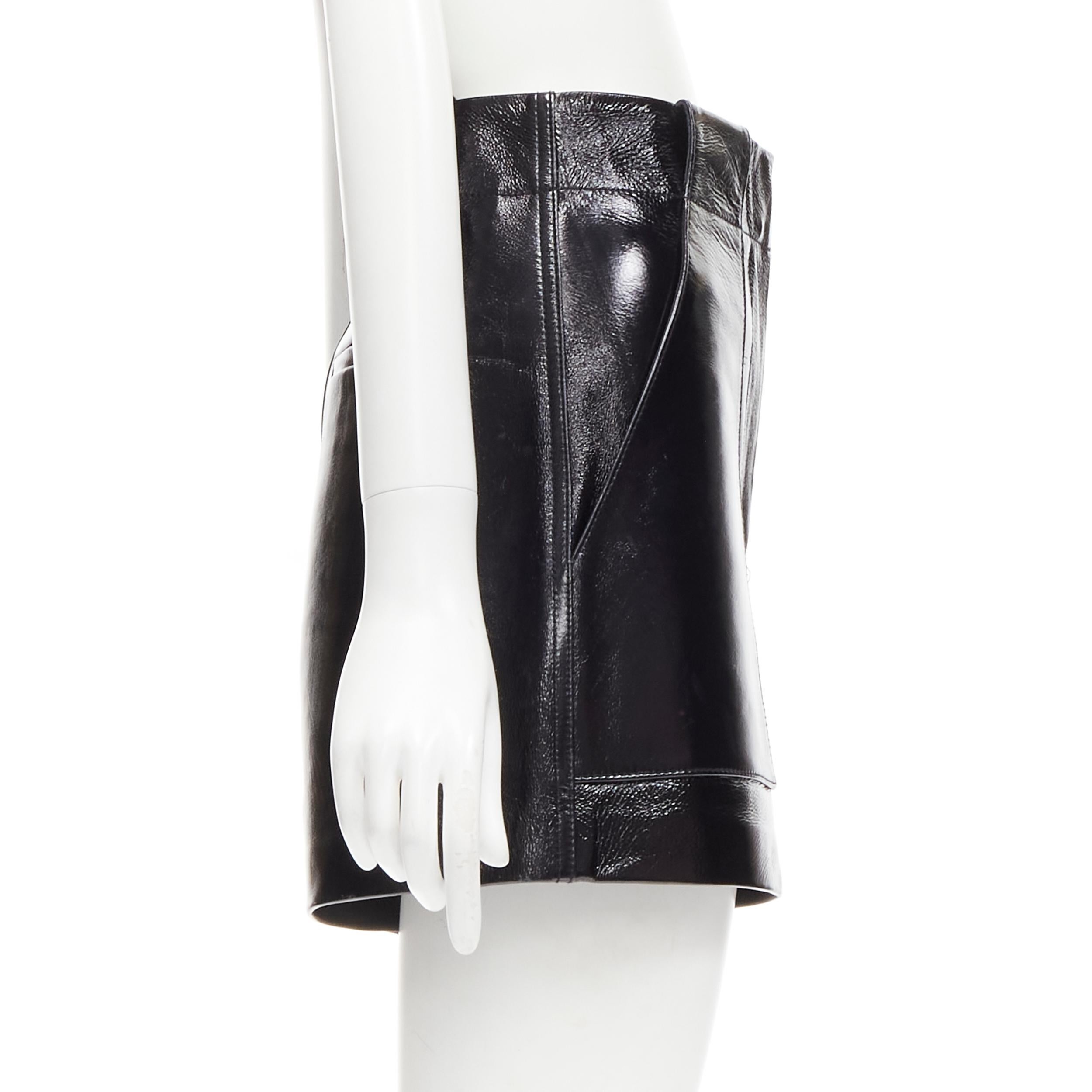 Women's TIBI black patent lambskin leather high waist paneled shorts US0 XS For Sale