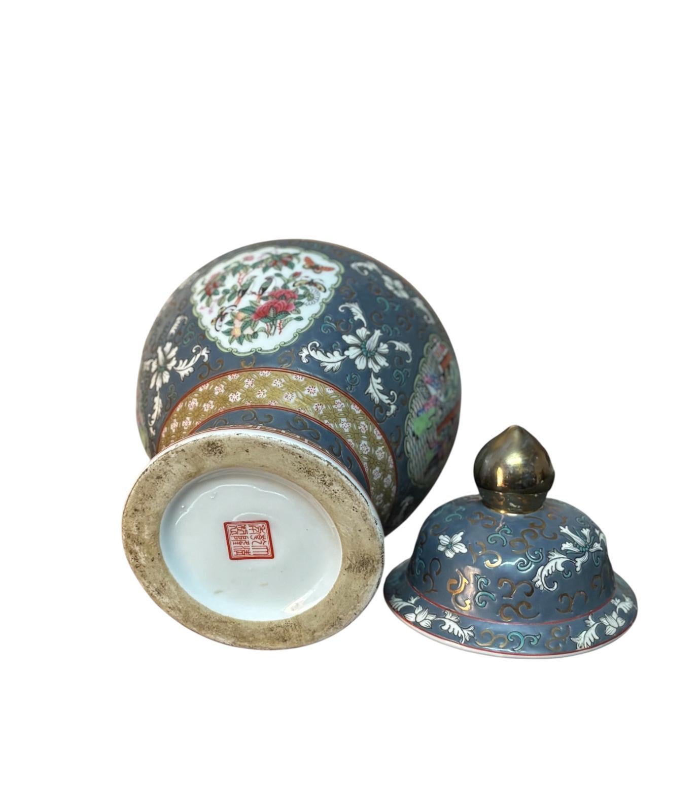 Porcelaine Tibor oriental de porcelaine esmaltada policromada en vente