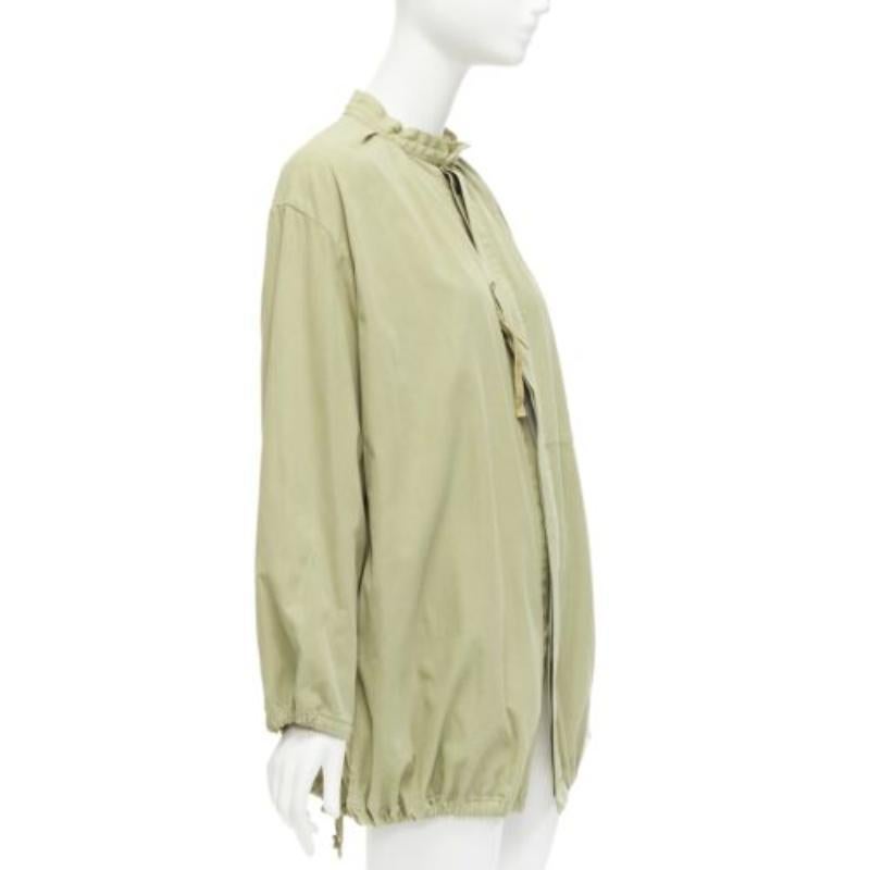 Parka centrale con colletto a cravatta in cotone 100% verde lavato di TICCA In condizioni buone in vendita a Hong Kong, NT