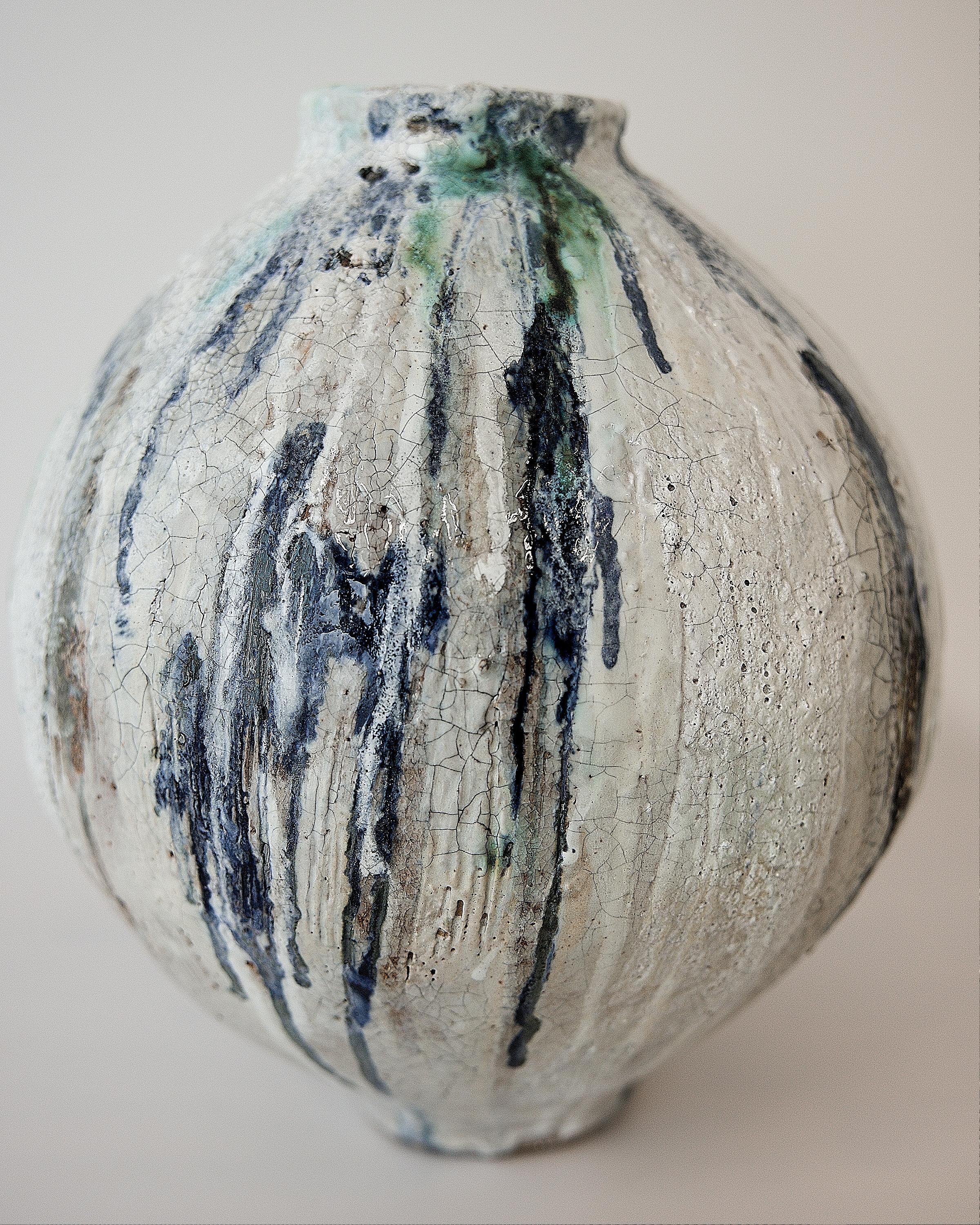 Tidal Moon Jar Vase For Sale 1
