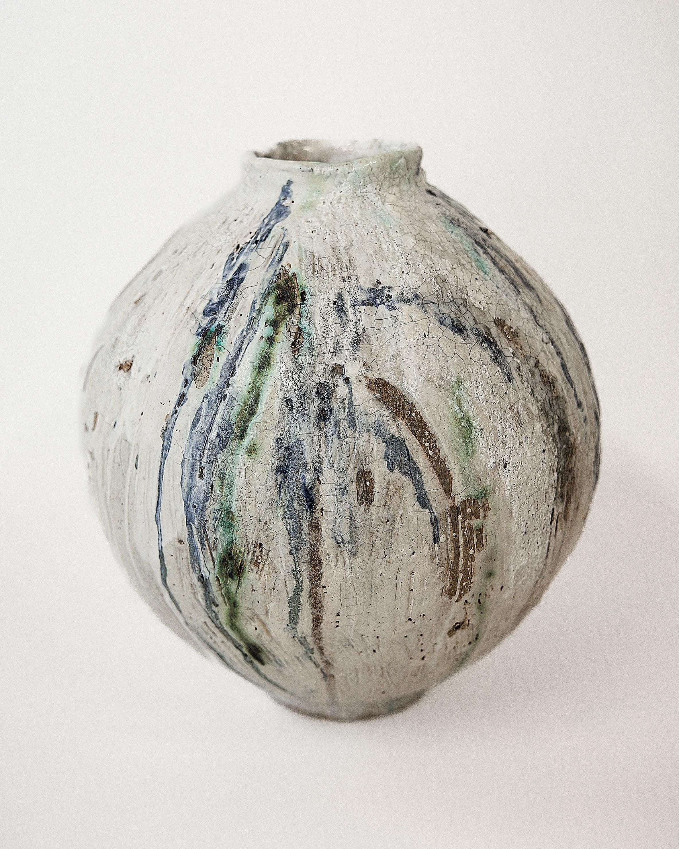 Tidal Moon Jar Vase In New Condition For Sale In Van Nuys, CA