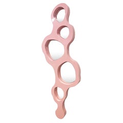 Tidepool Pink Wall Mirror by Bert Furnari, Powder-Coated Aluminum Full Length (Miroir mural rose de Bert Furnari, en aluminium peint par poudrage)