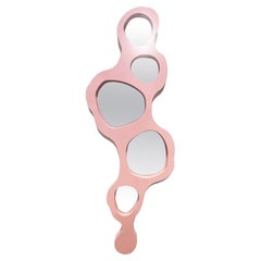 Tidepool Pink Wall Mirror by Bert Furnari, Powder-Coated Aluminum Full Length (Miroir mural rose de Bert Furnari, en aluminium peint par poudrage)