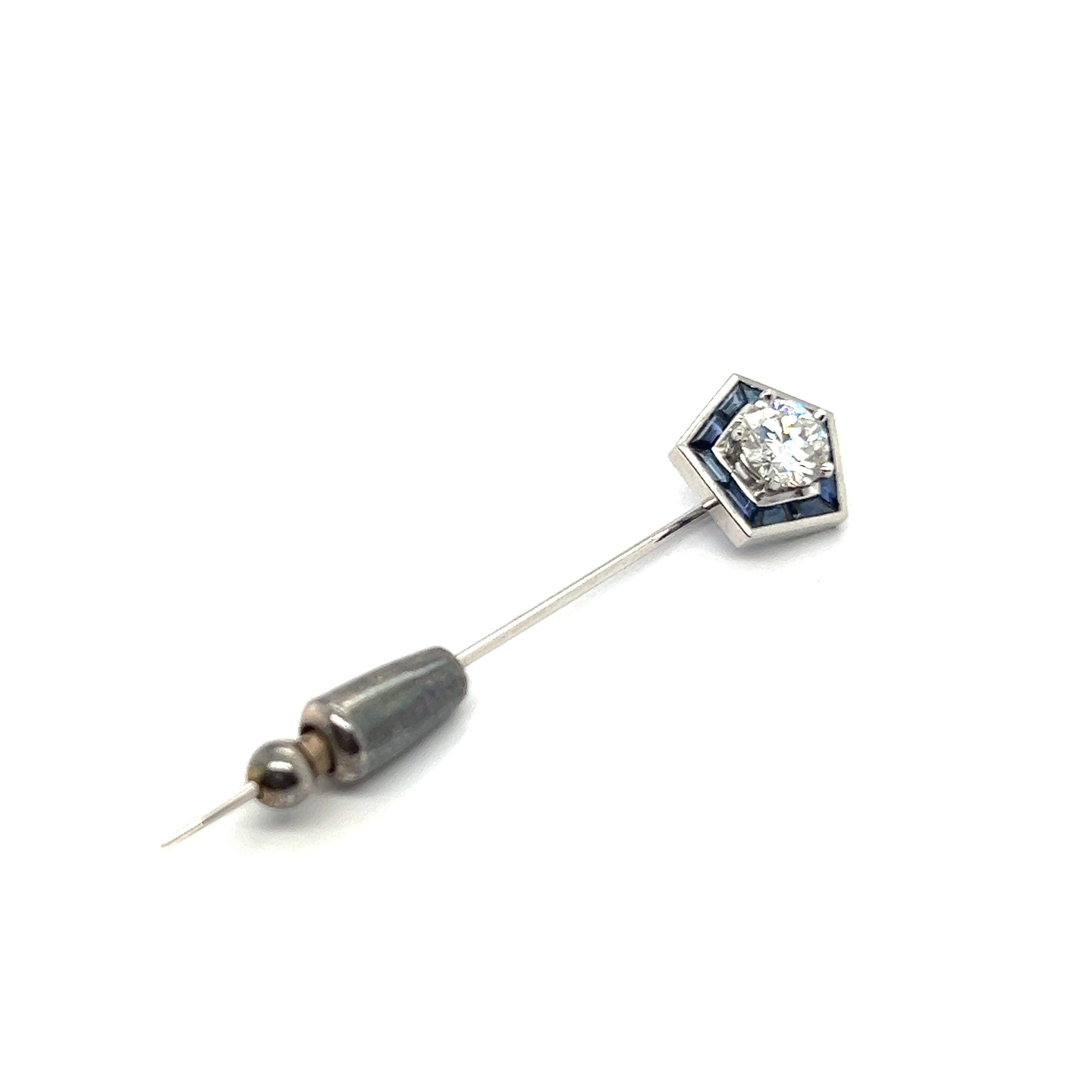 Tie Pin Brooch with Diamond & Blue Sapphires in 18 Karat White Gold by Gübelin In Good Condition For Sale In Lucerne, CH