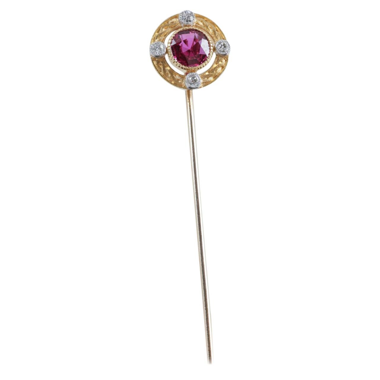 Tie Pin in Gold & Platinum, Burma Ruby Centre and Four Diamonds, USA, circa 1910 For Sale