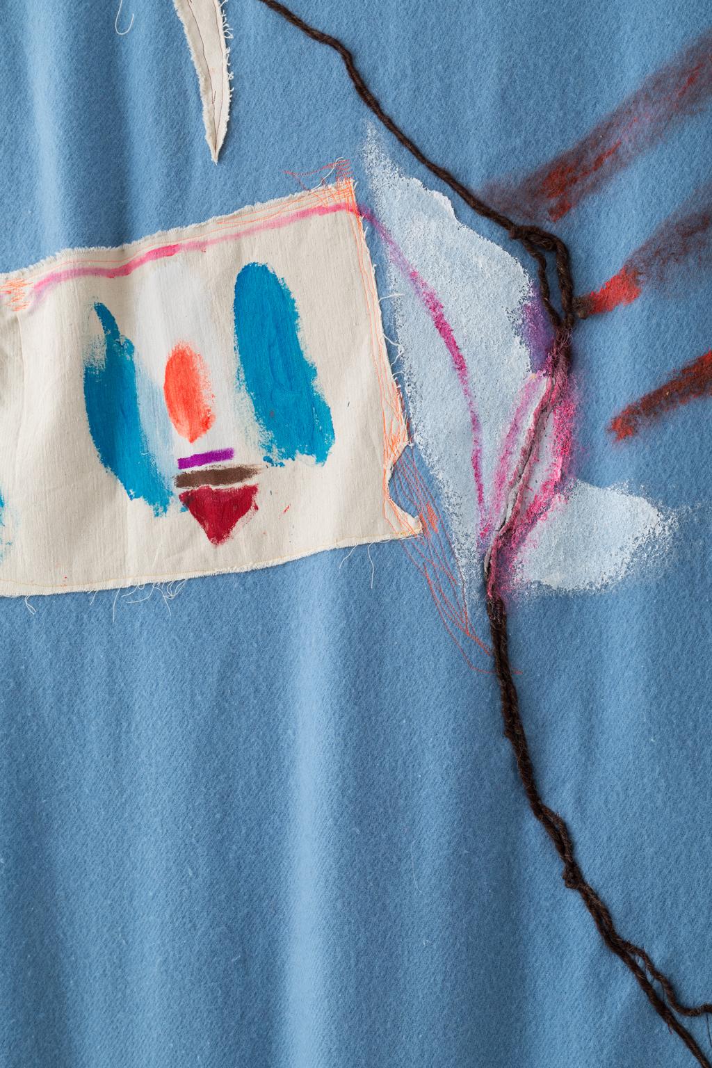 Im Rahmen des Blanket Project kreiert Naomi Clark Quilt Paintings, wie sie es nennt. Sie haucht alten Campingdecken aus Wolle und Baumwolle, die sie bei Ebay, auf Flohmärkten und bei Garagenverkäufen findet, neues Leben ein. Naomi beschreibt ihren