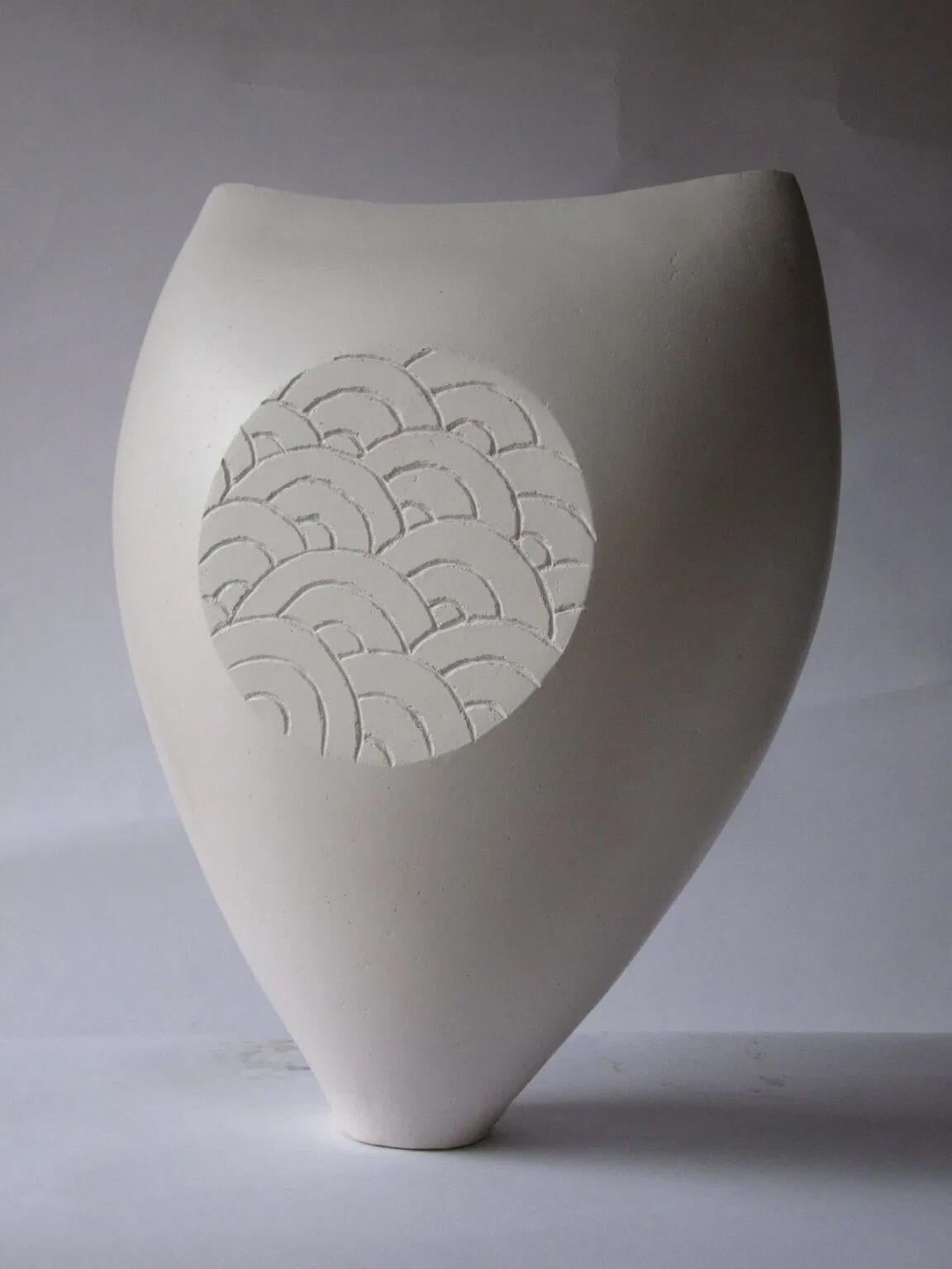 Flat Cloud, Curved Cloud by Tien Wen - Set of 2 abstract ceramic sculptures en vente 7