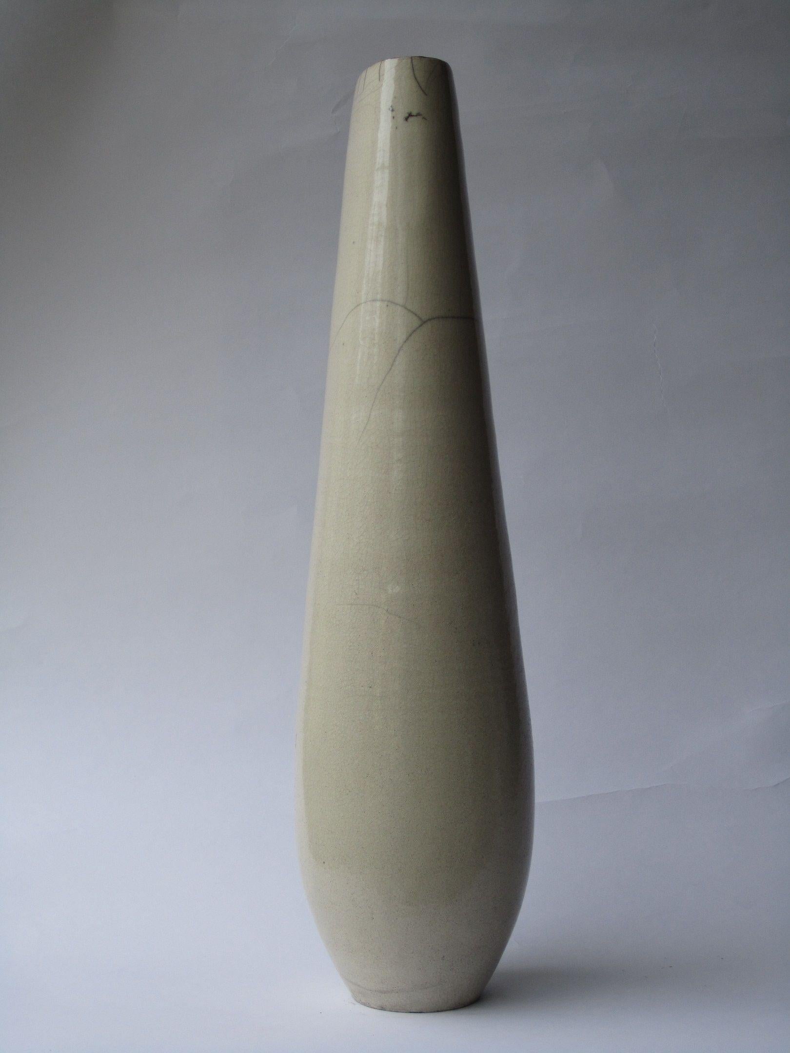 Genesis I by Tien Wen - Abstract ceramic sculpture, light tones, slender For Sale 2