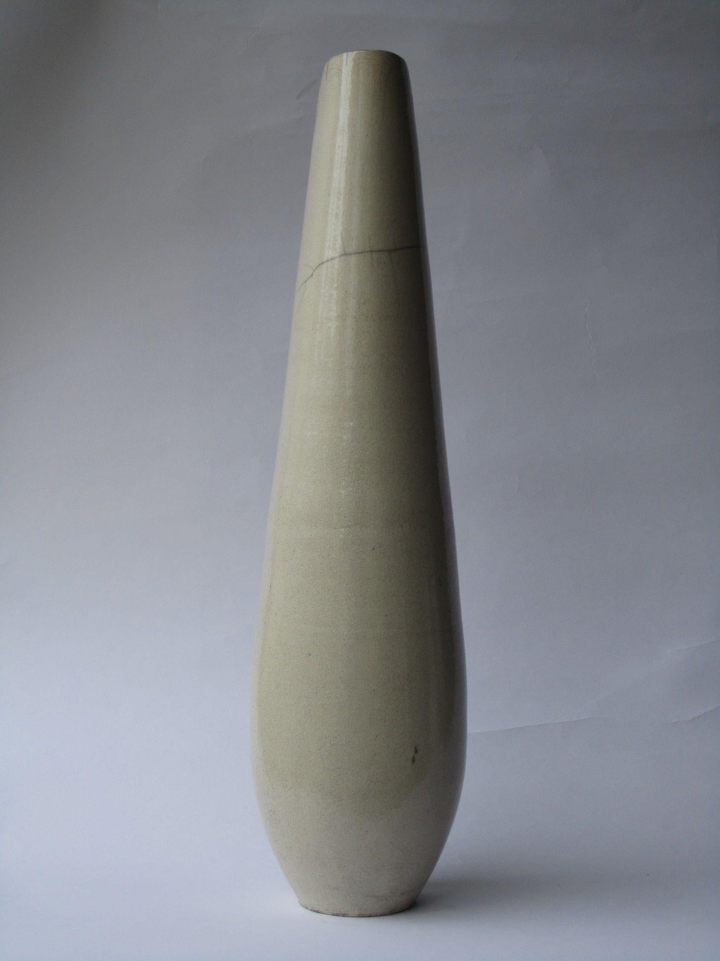 Genesis I by Tien Wen - Abstract ceramic sculpture, light tones, slender For Sale 5