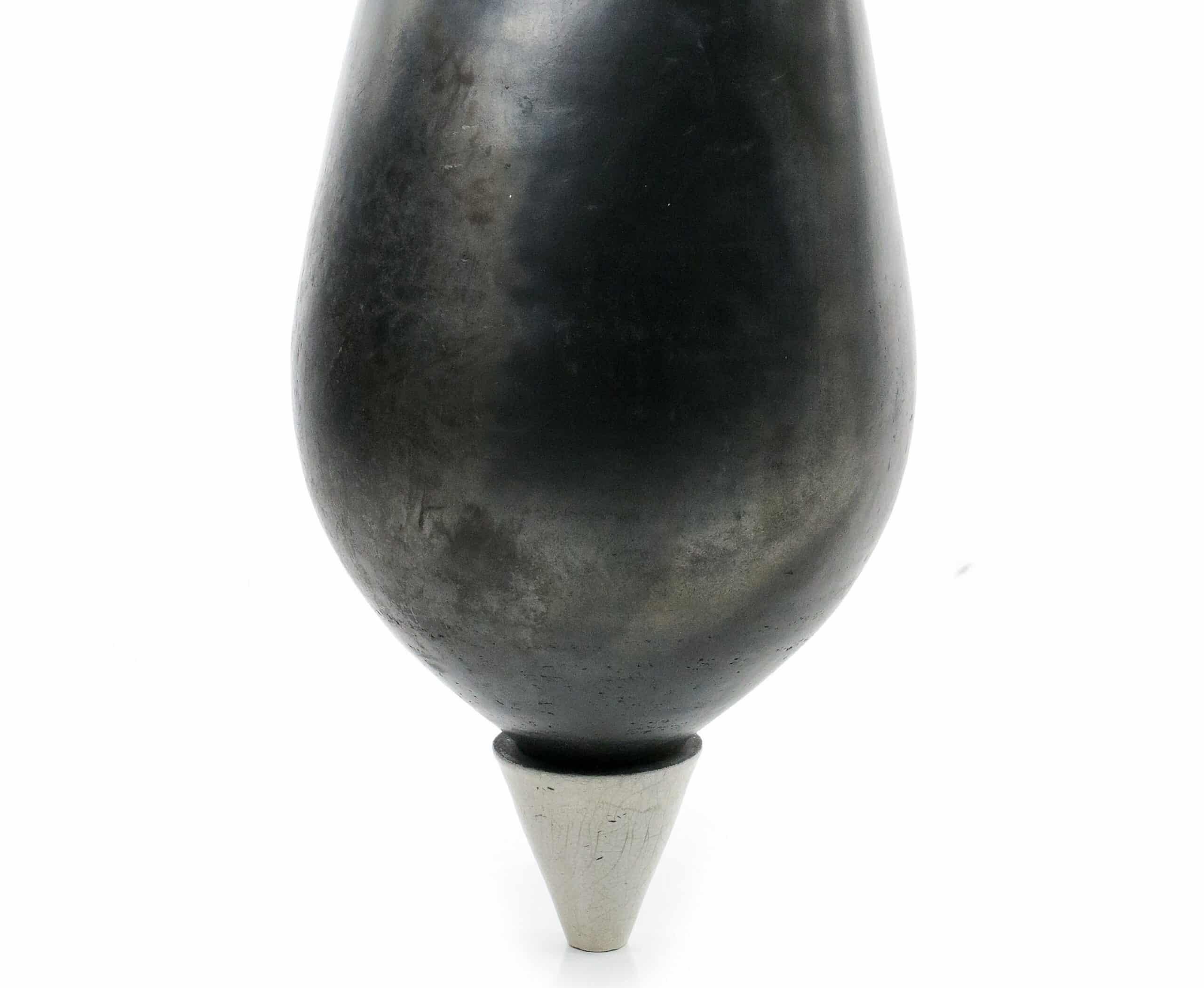 Naos by Tien Wen - Abstract ceramic sculpture, pure form, raku technique, black For Sale 4