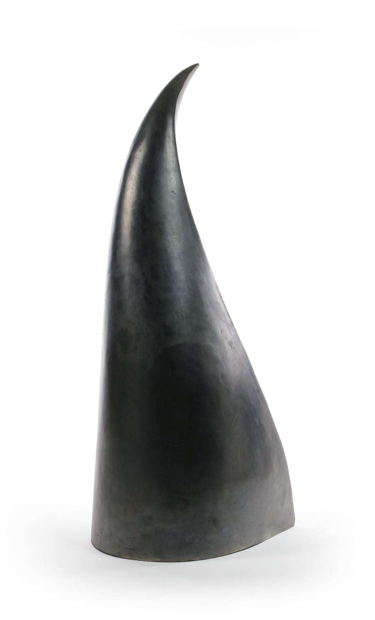 Pináculo de Tien Wen - Escultura abstracta de cerámica, forma pura, técnica raku 9