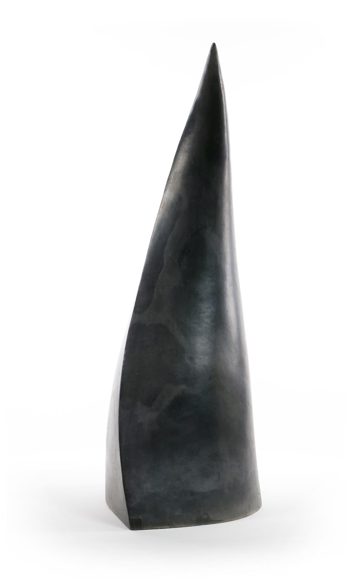 Pináculo de Tien Wen - Escultura abstracta de cerámica, forma pura, técnica raku 7