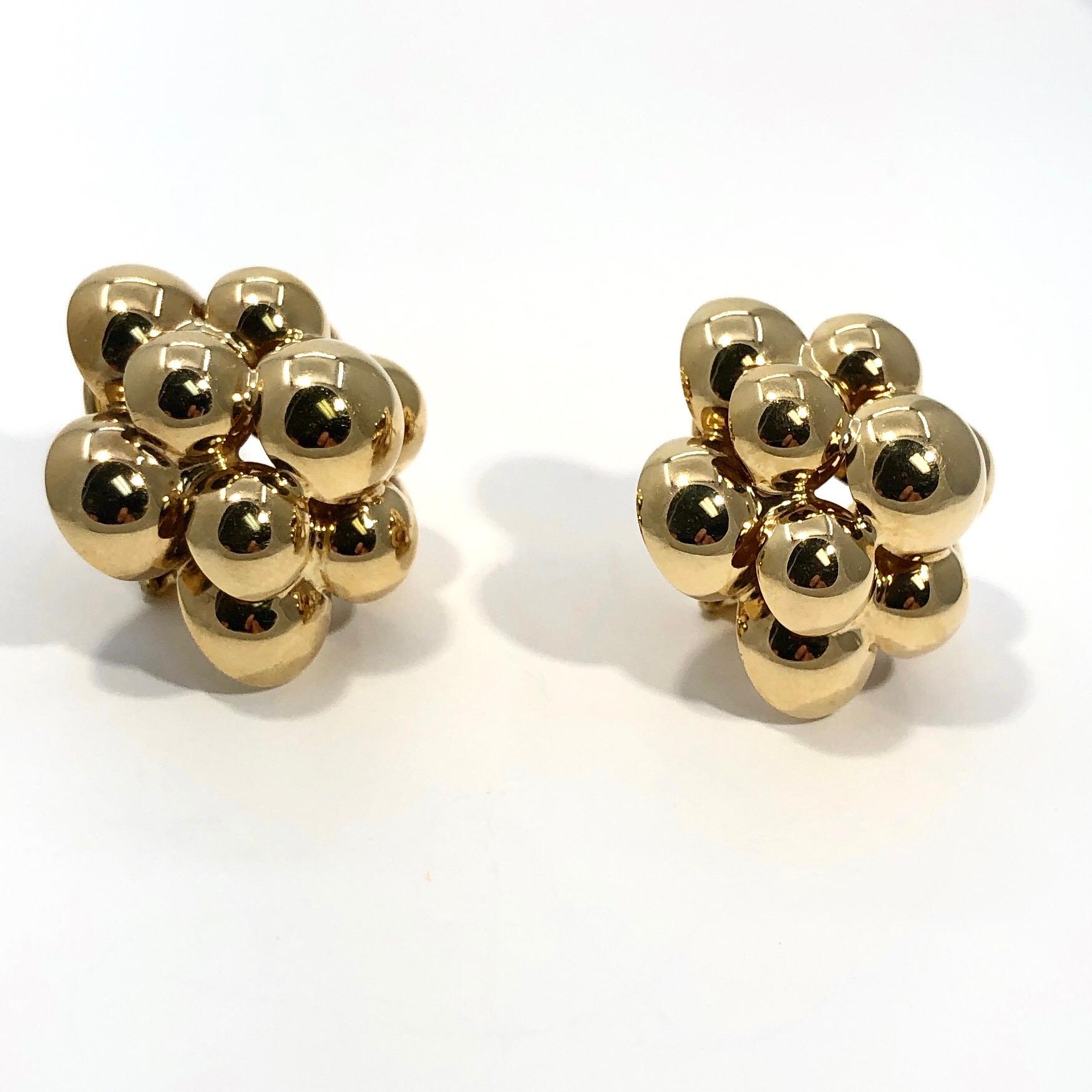 ball earrings design
