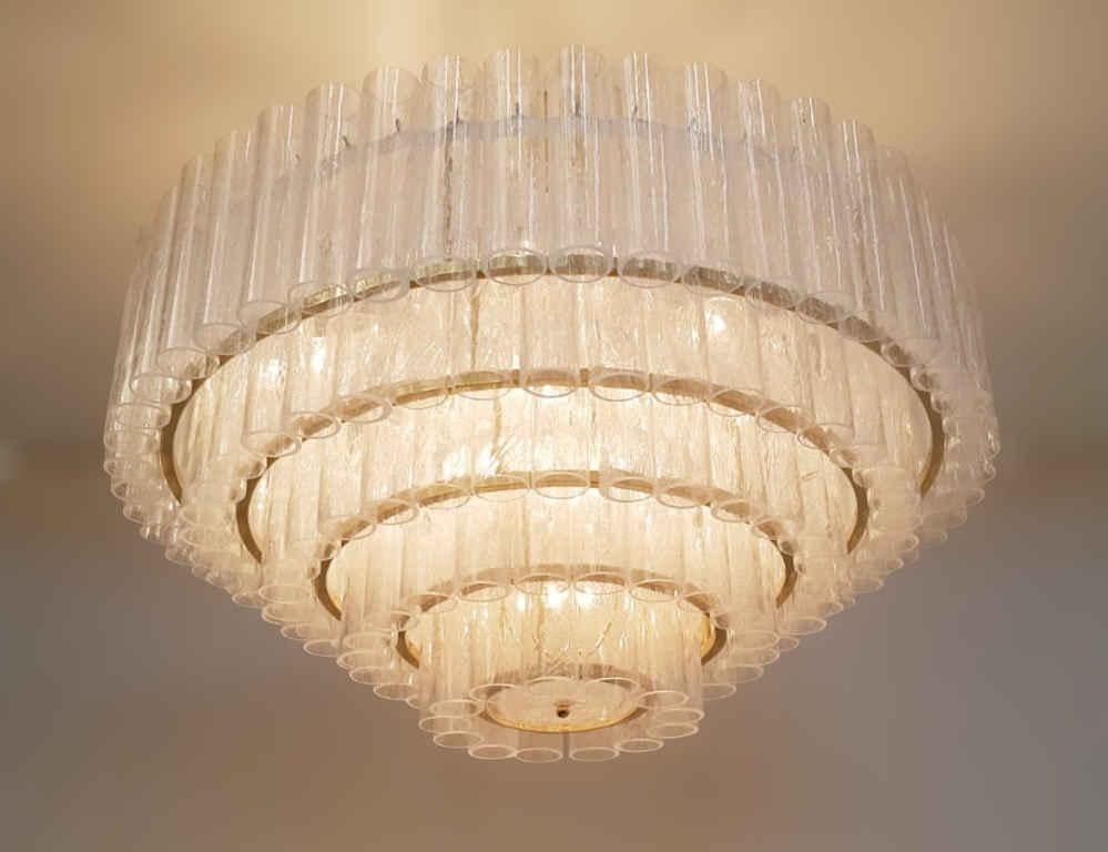 Italiano Lampadario a strati Pulegoso di Murano di Fabio Ltd in vendita