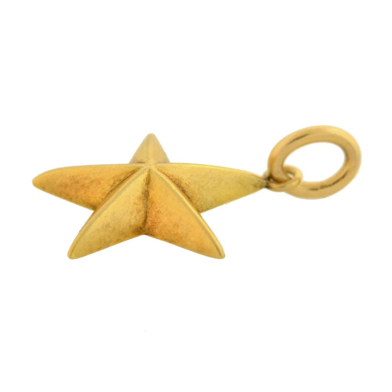 TIFFANY & CO. Art Deco Gold Star Pendant Charm In Excellent Condition In Narberth, PA