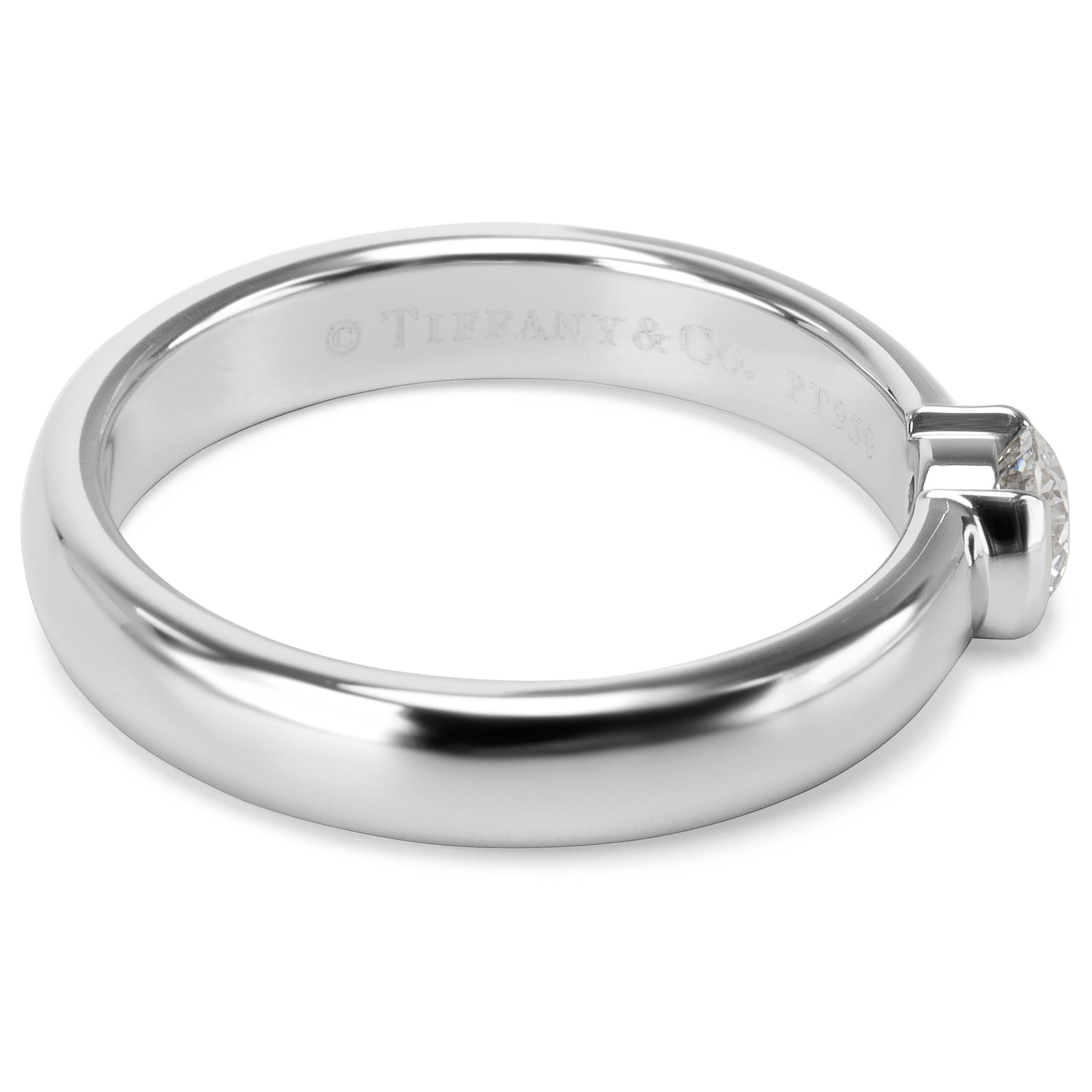 Modern Tiffany & Co. Diamond Engagement Ring in Platinum H-VVS1 0.24 Carats