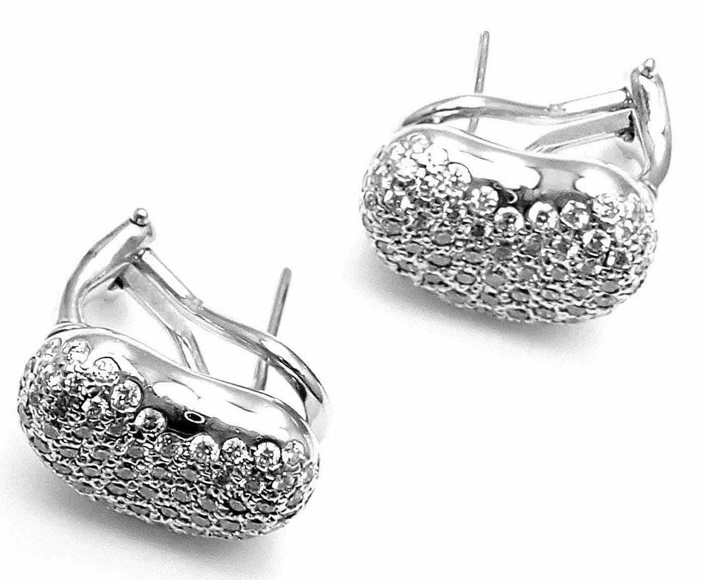 Tiffany & Co. Elsa Peretti Diamond Platinum Bean Earrings In New Condition In Holland, PA