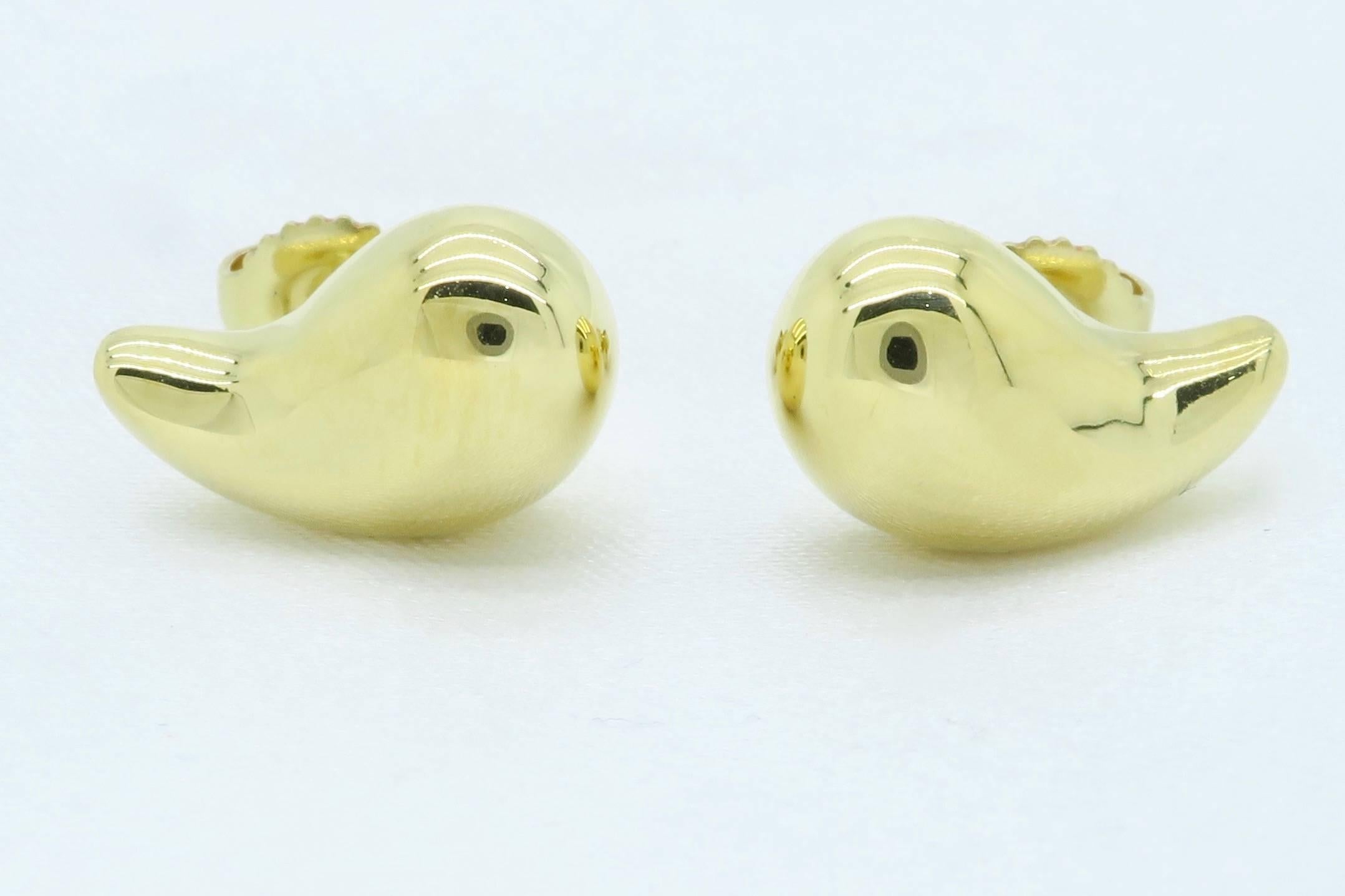 Tiffany & Co. Elsa Peretti Tear Drop Earrings in 18 Karat Gold In Excellent Condition In Webster, NY