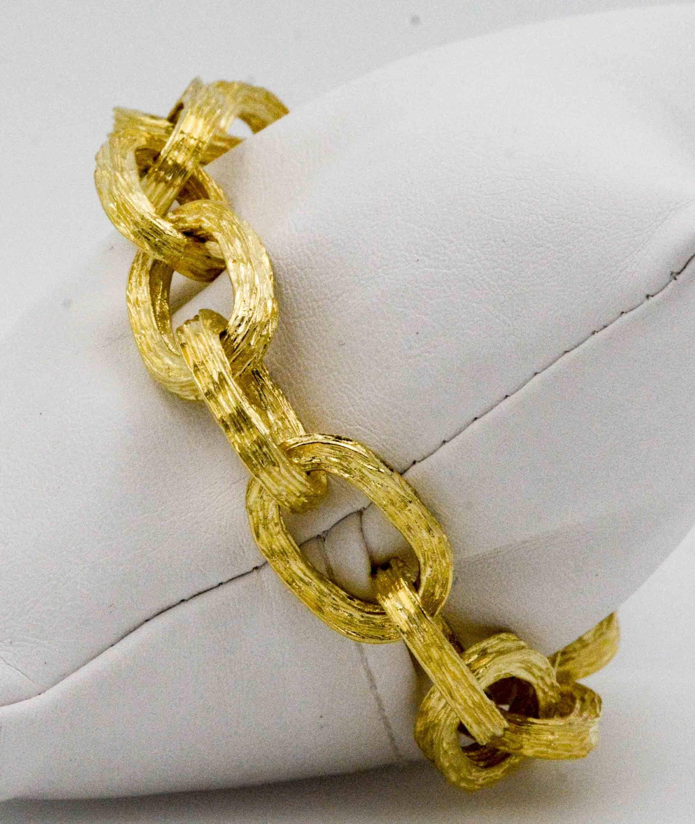 Women's Tiffany & Co. Etched Oval 18 Karat Yellow Gold Link Bracelet