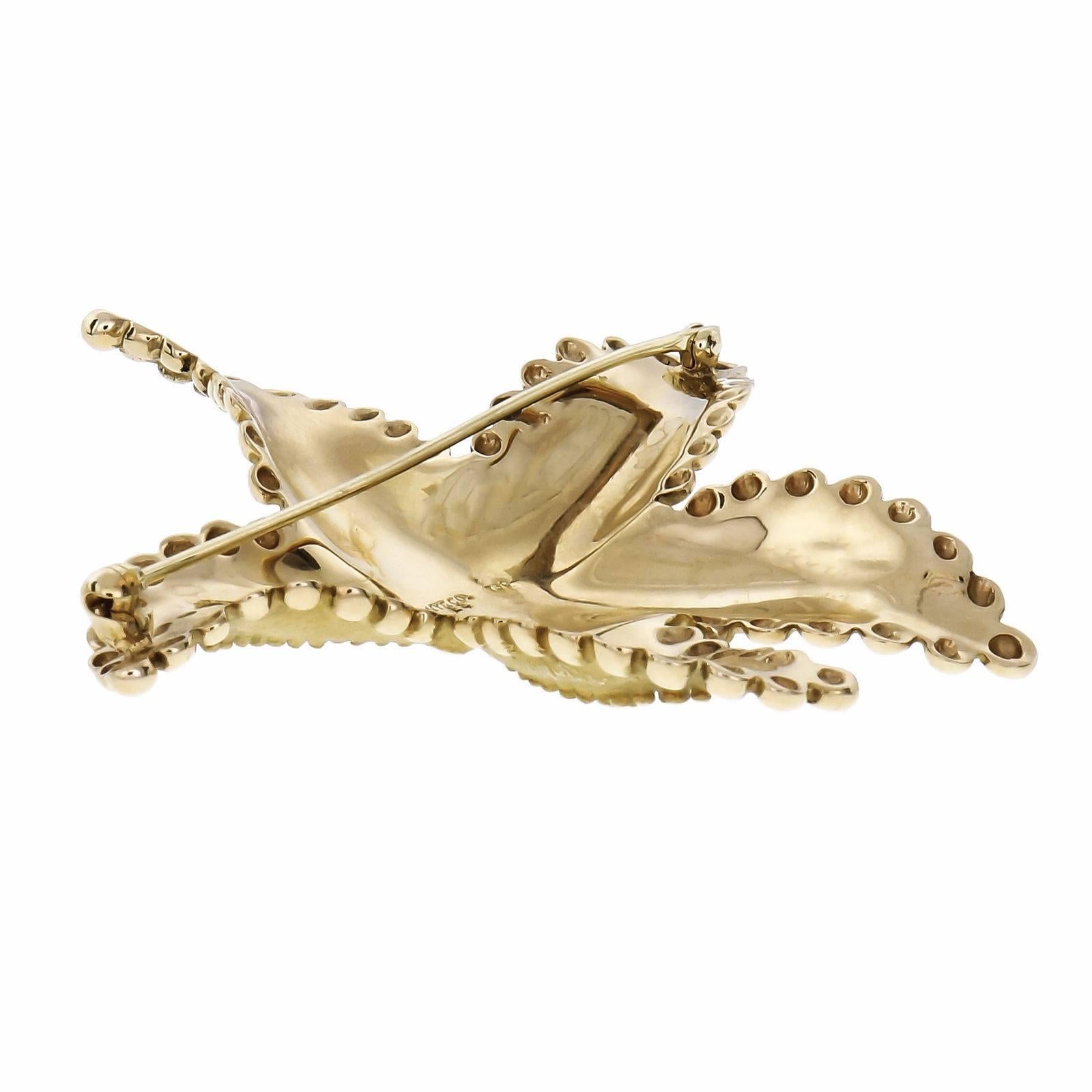 Tiffany & Co. Large Starfish Yellow Gold Brooch In Good Condition In Stamford, CT