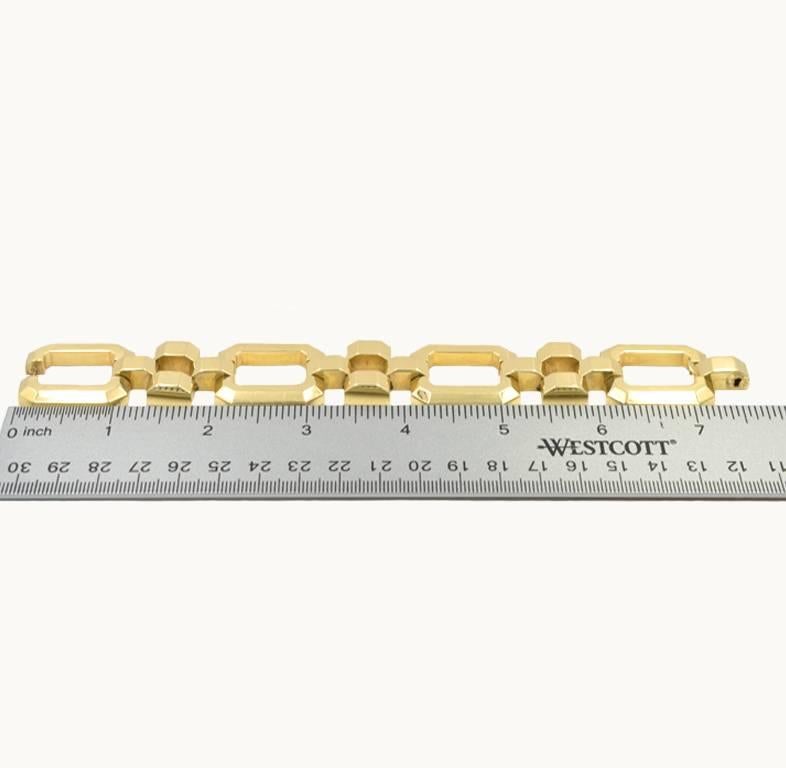 Tiffany & Co. Retro 14 Karat Yellow Gold Link Bracelet, circa 1950s For Sale 1