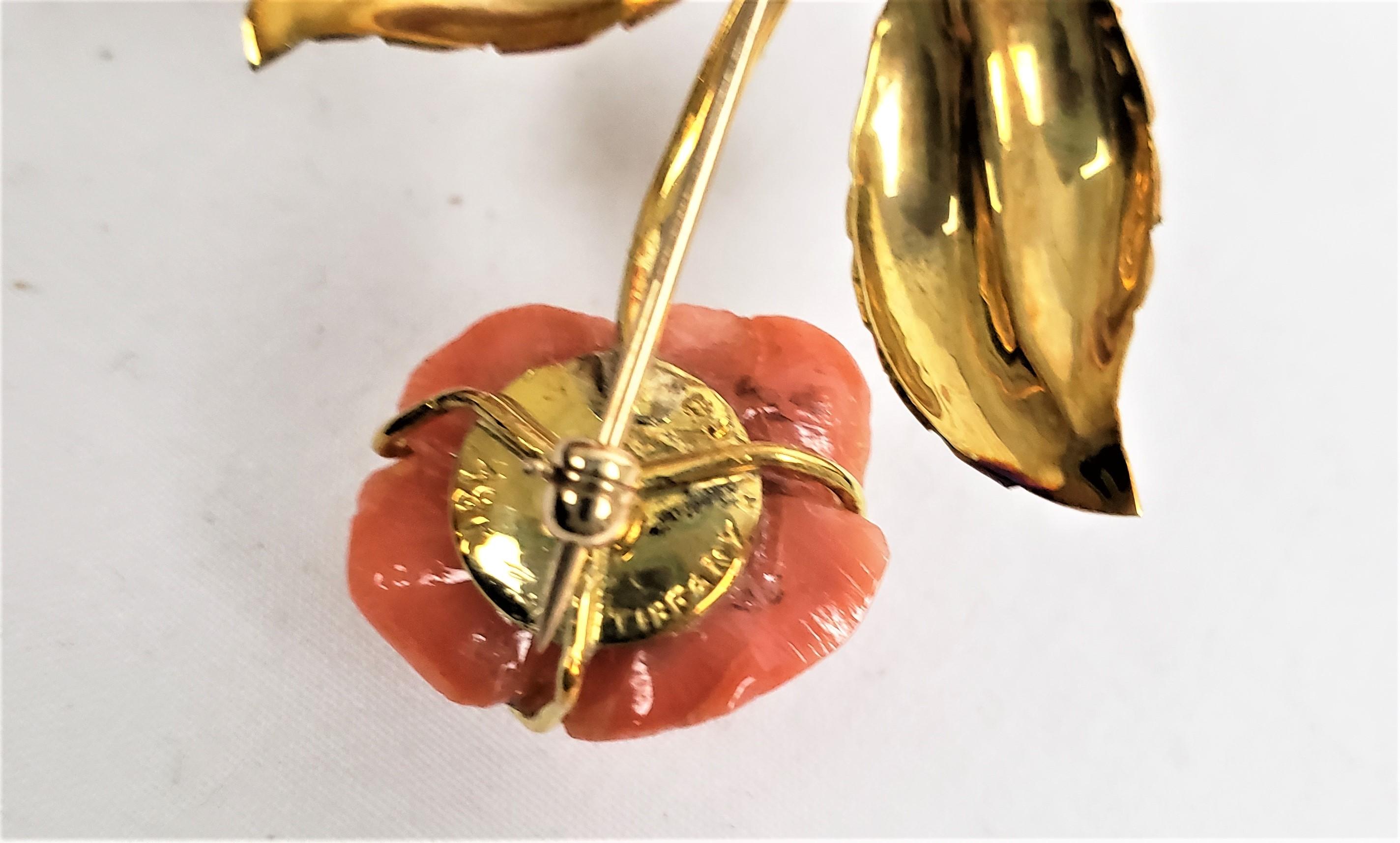 Set Tiffany 18 Karat Gold & geschnitzte Korallenbrosche mit passenden 14 Karat Ohrringen im Angebot 5