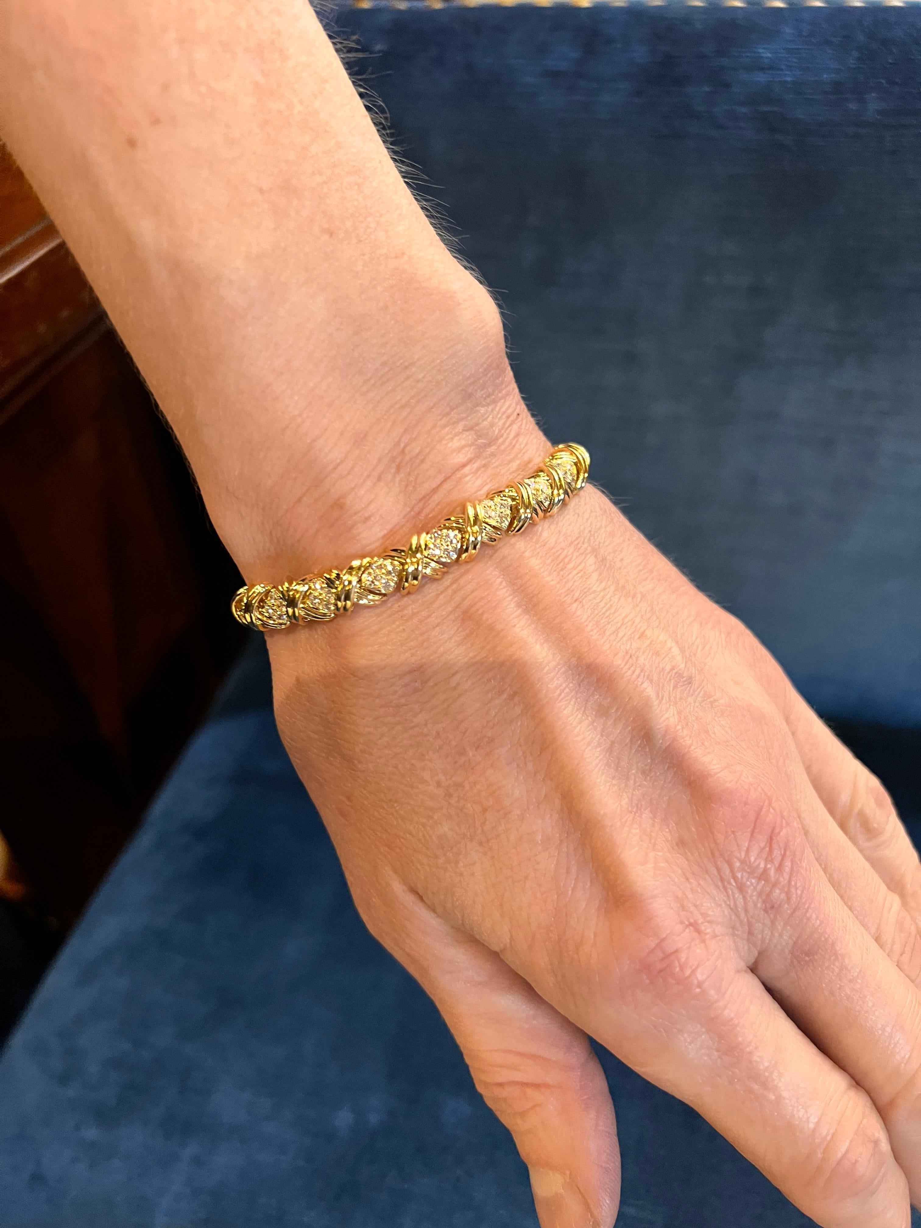 Tiffany 18k Gold Diamond Signature X Link Bracelet In Excellent Condition In Palm Beach, FL