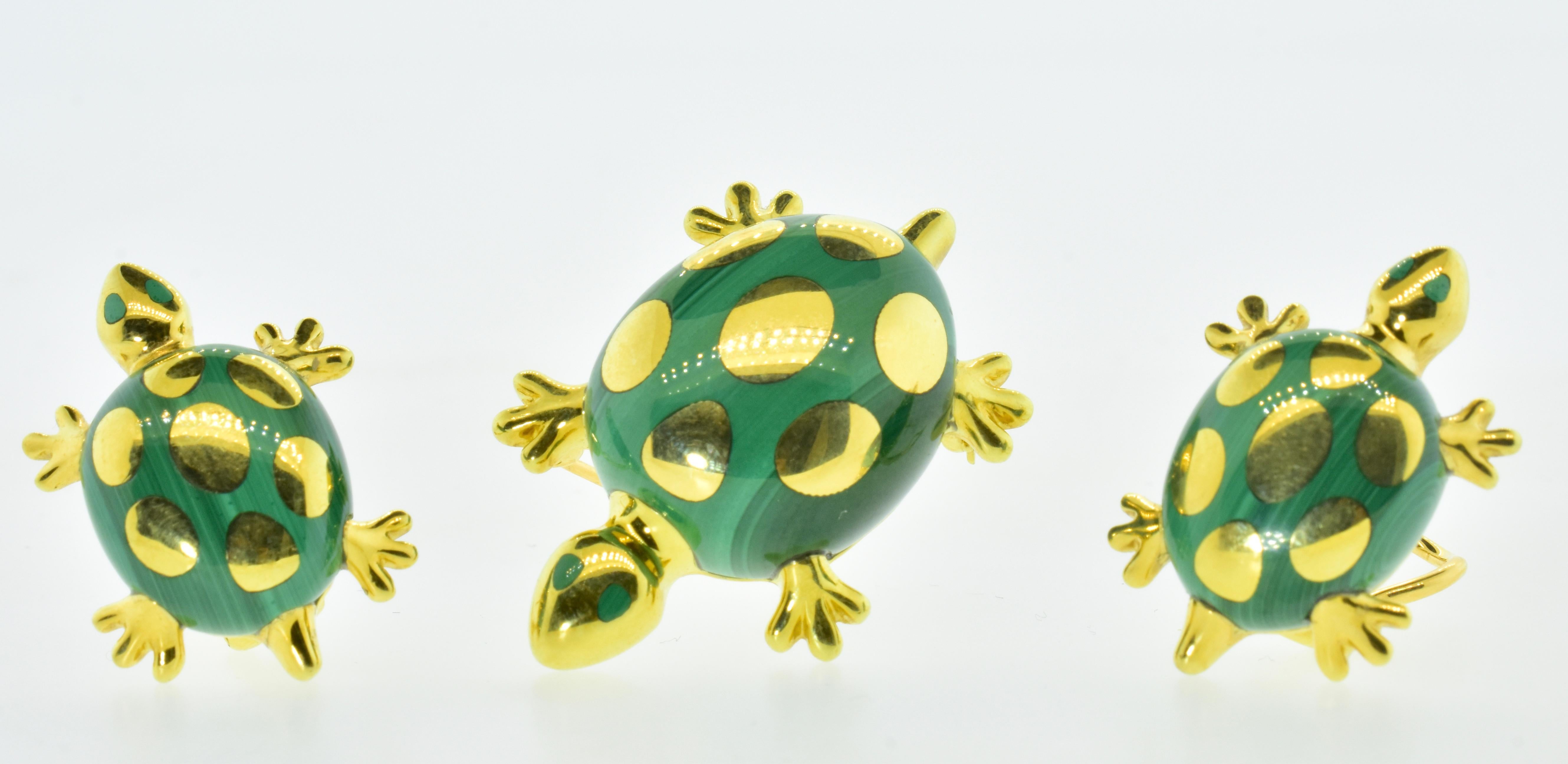 Tiffany & Co. 18K Yellow Gold and Malachite Earring and Brooch Set, c. 1990 4