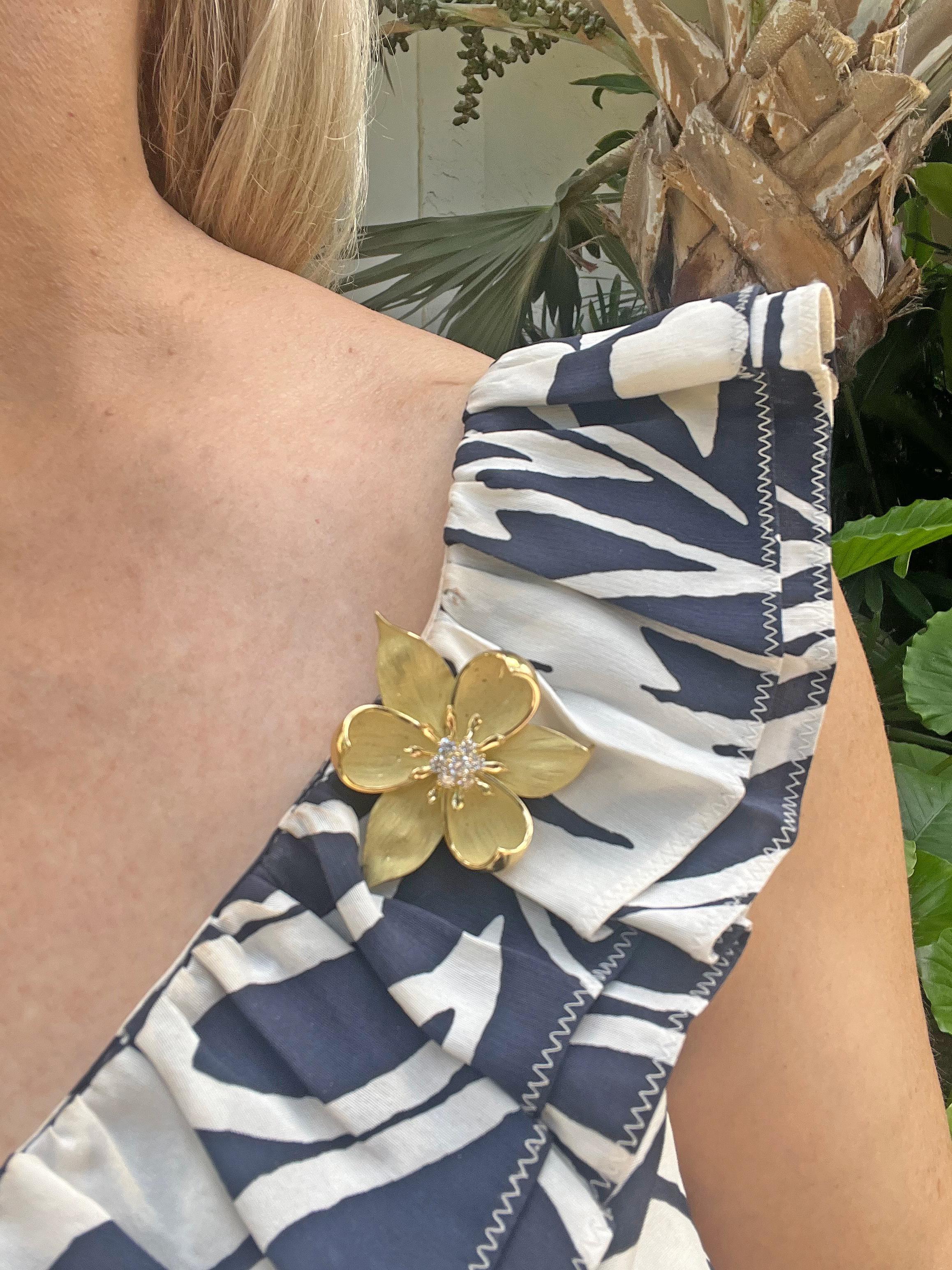 Tiffany 18k Yellow Gold Diamond Dogwood Pendant Brooch 1