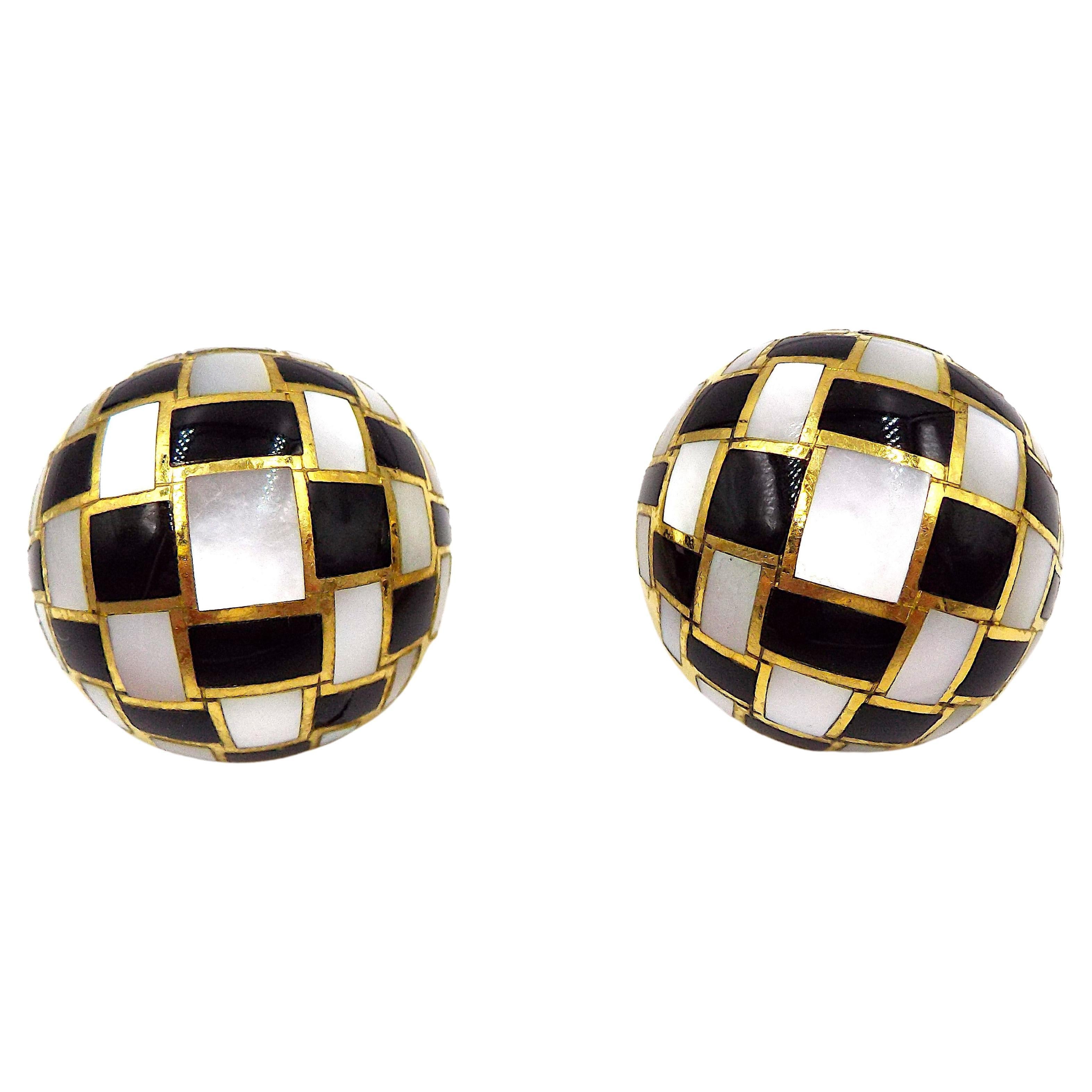 Tiffany & Co. 18K Yellow Gold Onyx Mother-of-pearl Dome Earrings For Sale