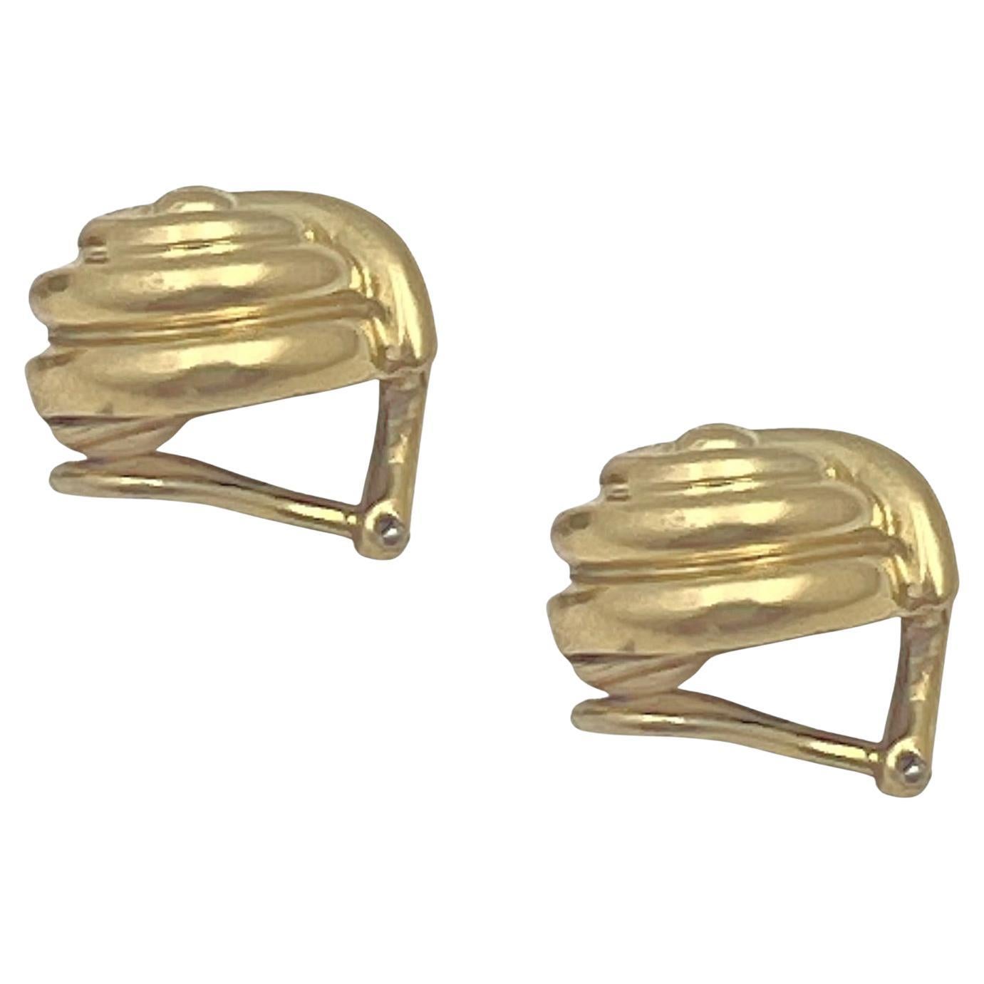 Tiffany 18k Yellow Gold Swirl Clip Earrings In Excellent Condition In Palm Beach, FL