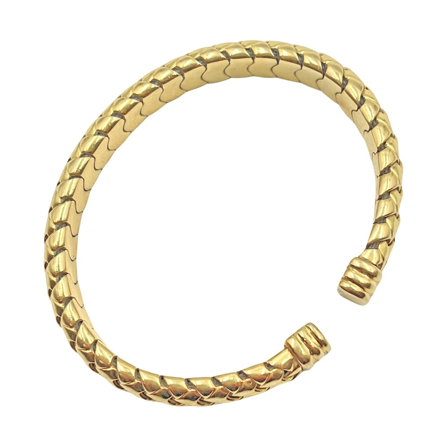 Tiffany 18k Yellow Gold Vannerie Bracelet In Excellent Condition In Palm Beach, FL