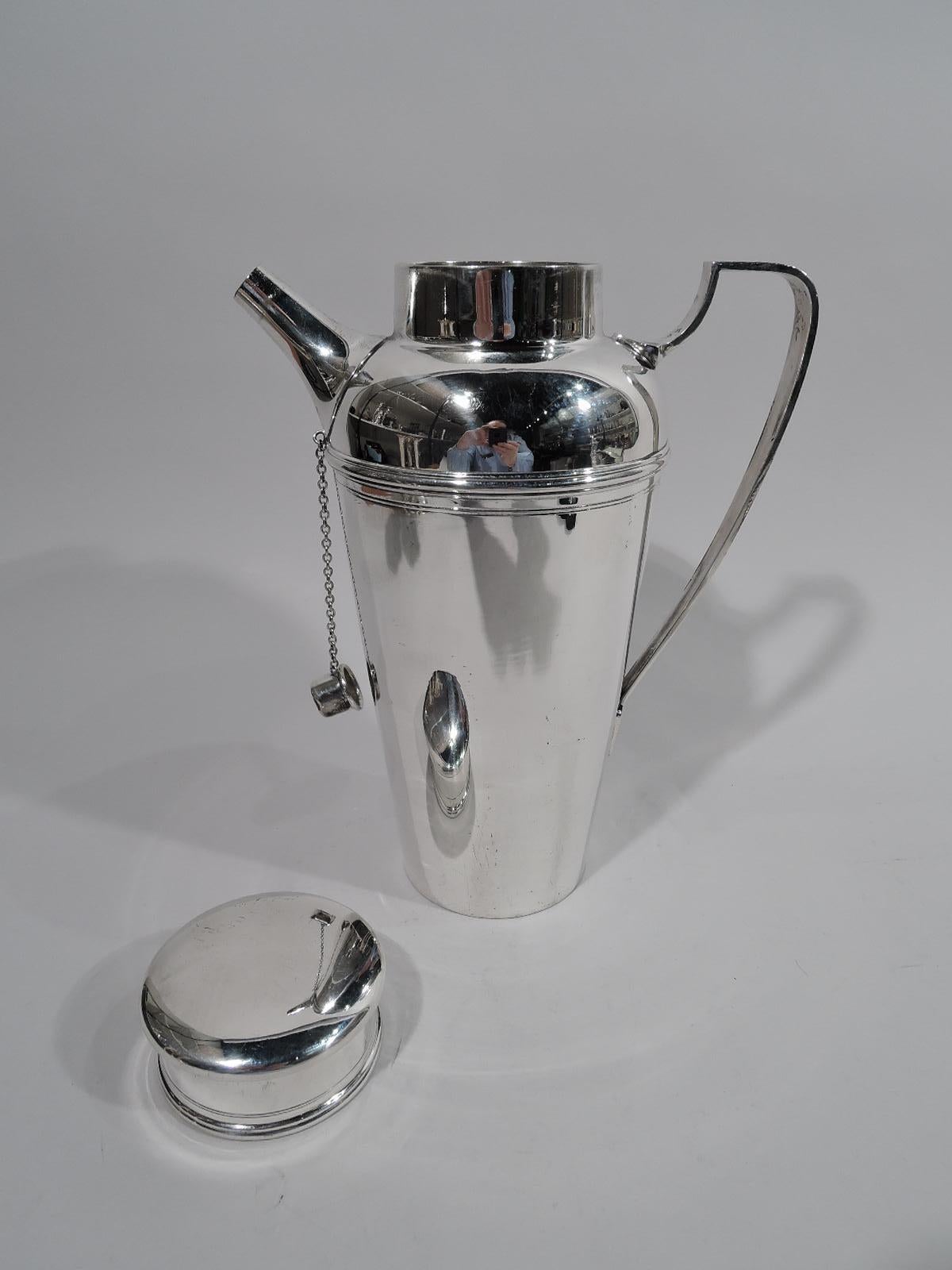 Tiffany American Art Deco Sterling Silver Cocktail Shaker In Excellent Condition In New York, NY