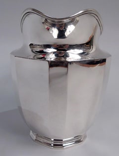 Brocca d'acqua in argento Tiffany Art Deco Americana