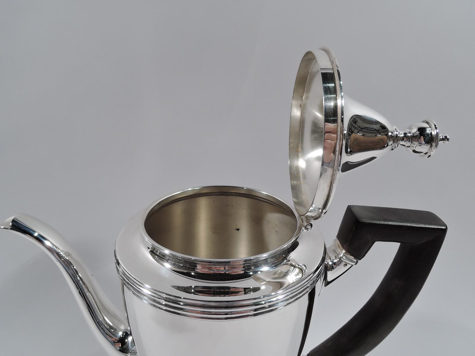 Tiffany American Classical Sterling Silver 3-Piece Coffee Set In Excellent Condition In New York, NY
